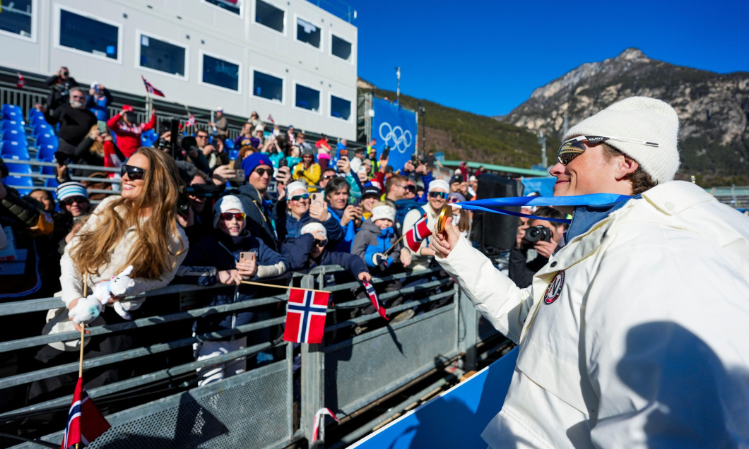 Val di Fiemme, Italy 20260215. Gold medalist Johannes Høsflot Klæbo after the men's cross-country 4 x 7.5 km relay at Tesero CC-Stadium during the Winter Olympics in Milano Cortina 2026. Photo: Terje Pedersen / NTB This text is auto translated