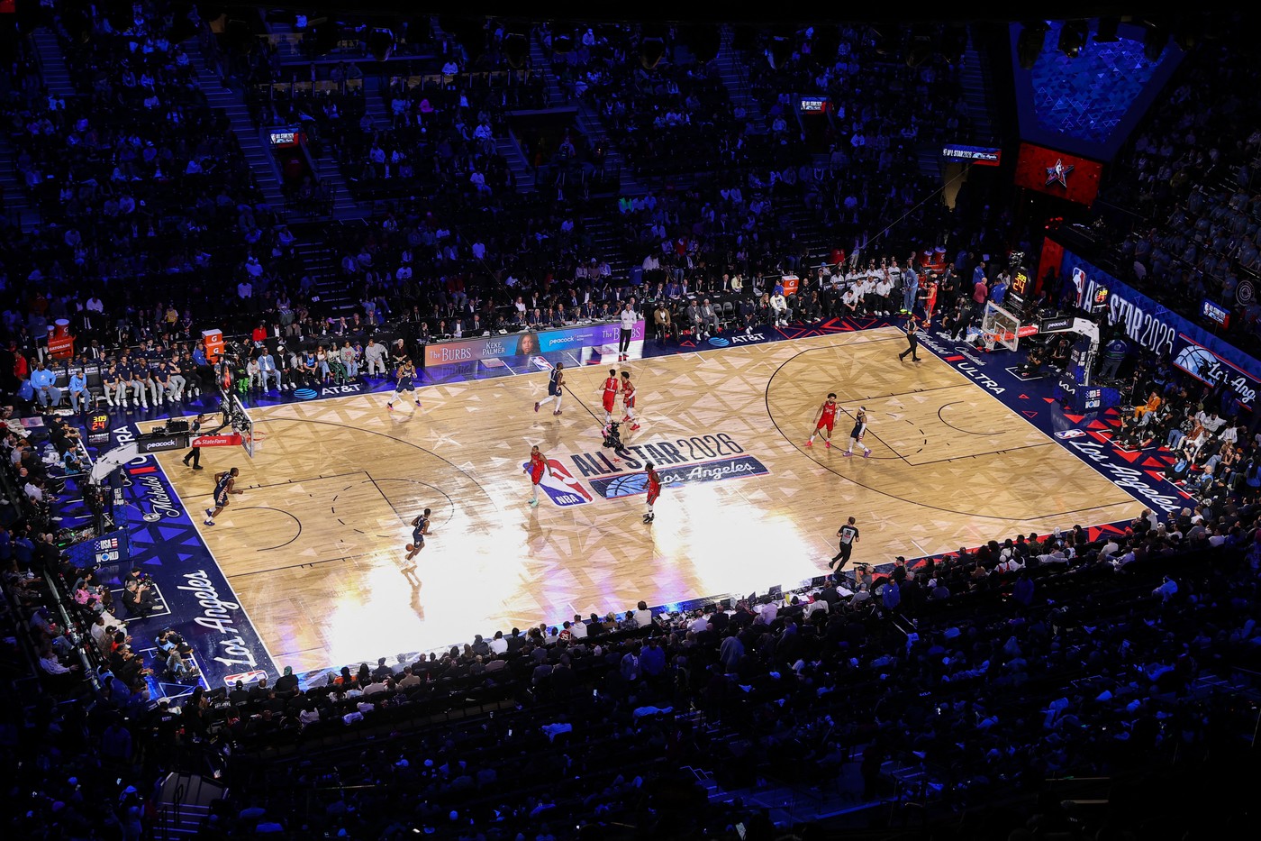 Imagine Stire NBA All-Star Game, adjudecat de USA Stars! ”Ploaie” de vedete la show | 2review.ro