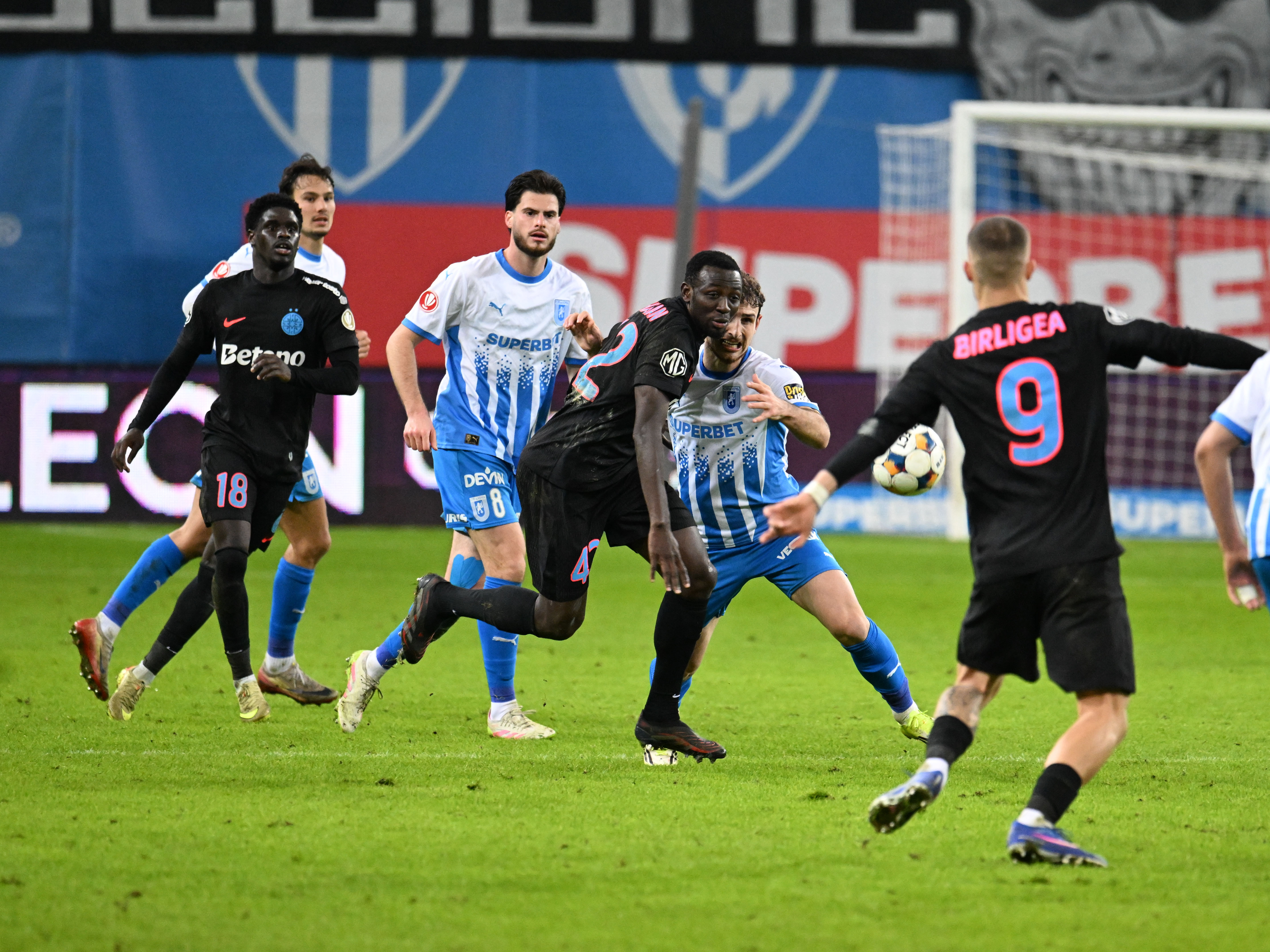 Imagine Stire OUT! S-a umplut paharul: Gigi Becali nu-l mai vrea la FCSB și înlocuitorul e gata de debut | 2review.ro
