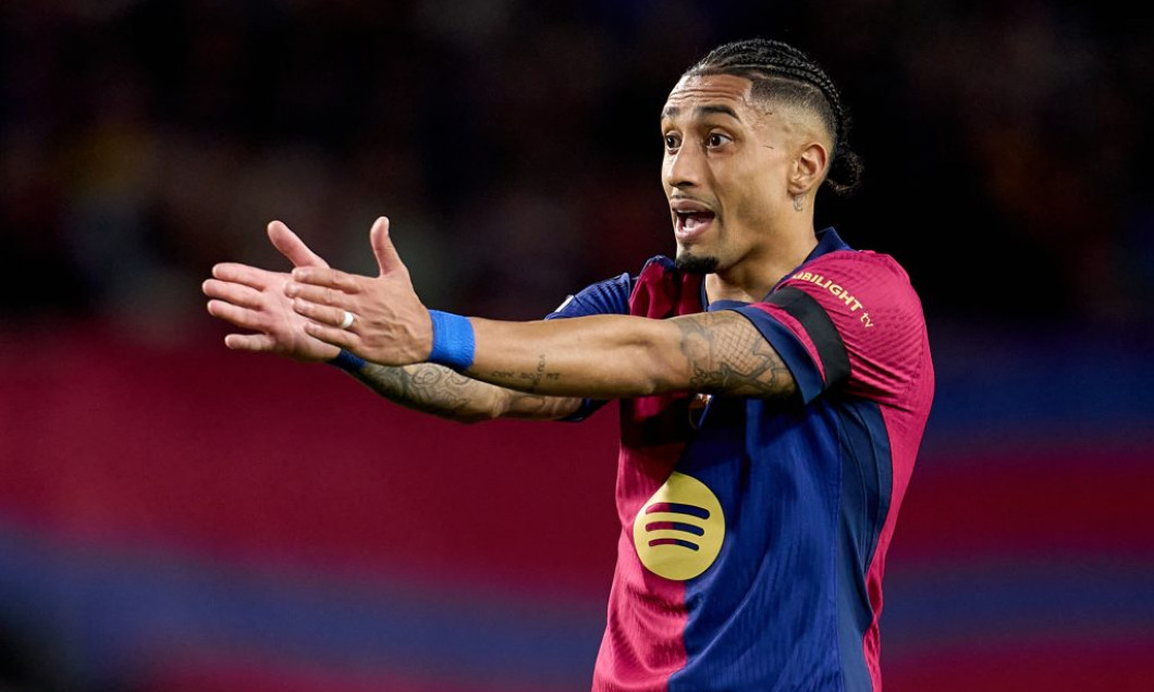 fc-barcelona-v-sl-benfica-uefa-champions-league-2024-25-round-of-16-second-leg-32-1024x683