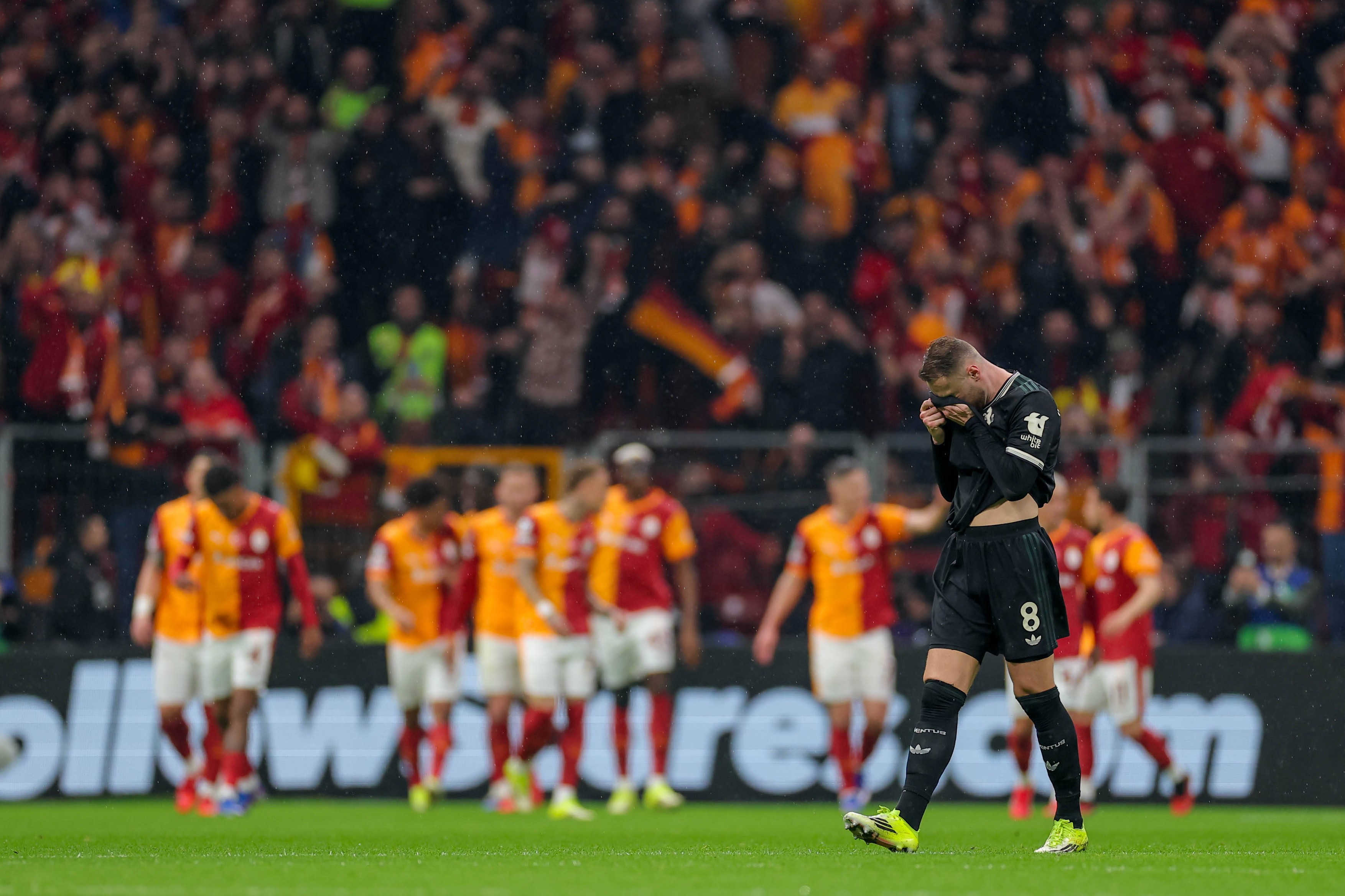 Imagine Stire Galatasaray - Juventus 5-2. Lecție de fotbal la Istanbul! Italienii au fost spulberați în infernul turcesc | 2review.ro