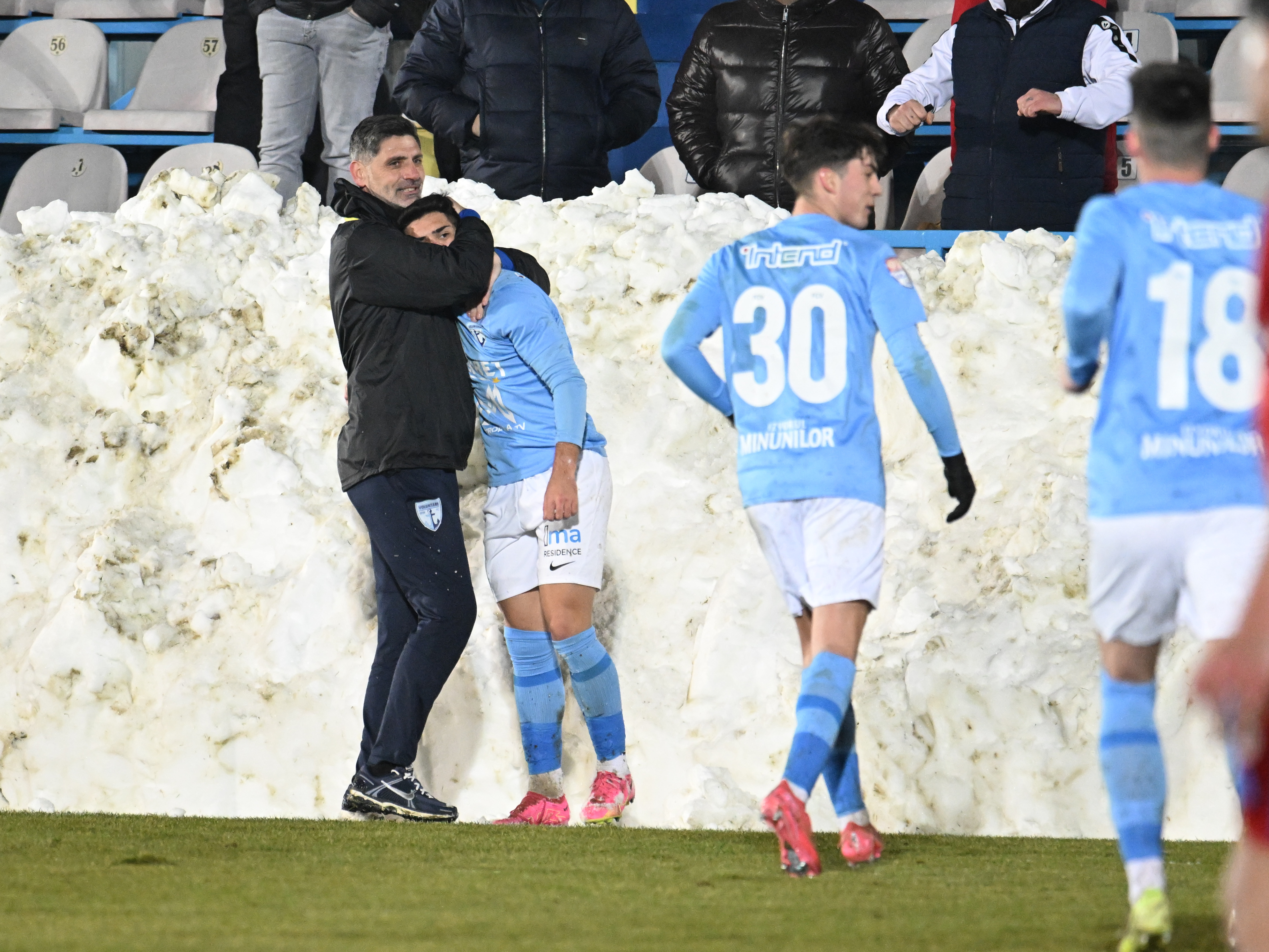 Imagine Stire Ce le-a spus Florin Pîrvu jucătorilor, după ce Voluntari a urcat pe locul 2 în Liga 2 | 2review.ro