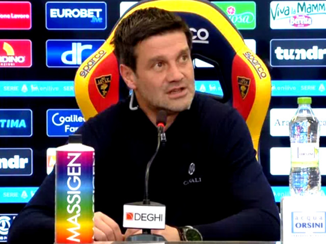 Poza pentru articolul 27.000 de italieni au făcut același lucru și Cristi Chivu n-a mai putut: "S-a terminat!"