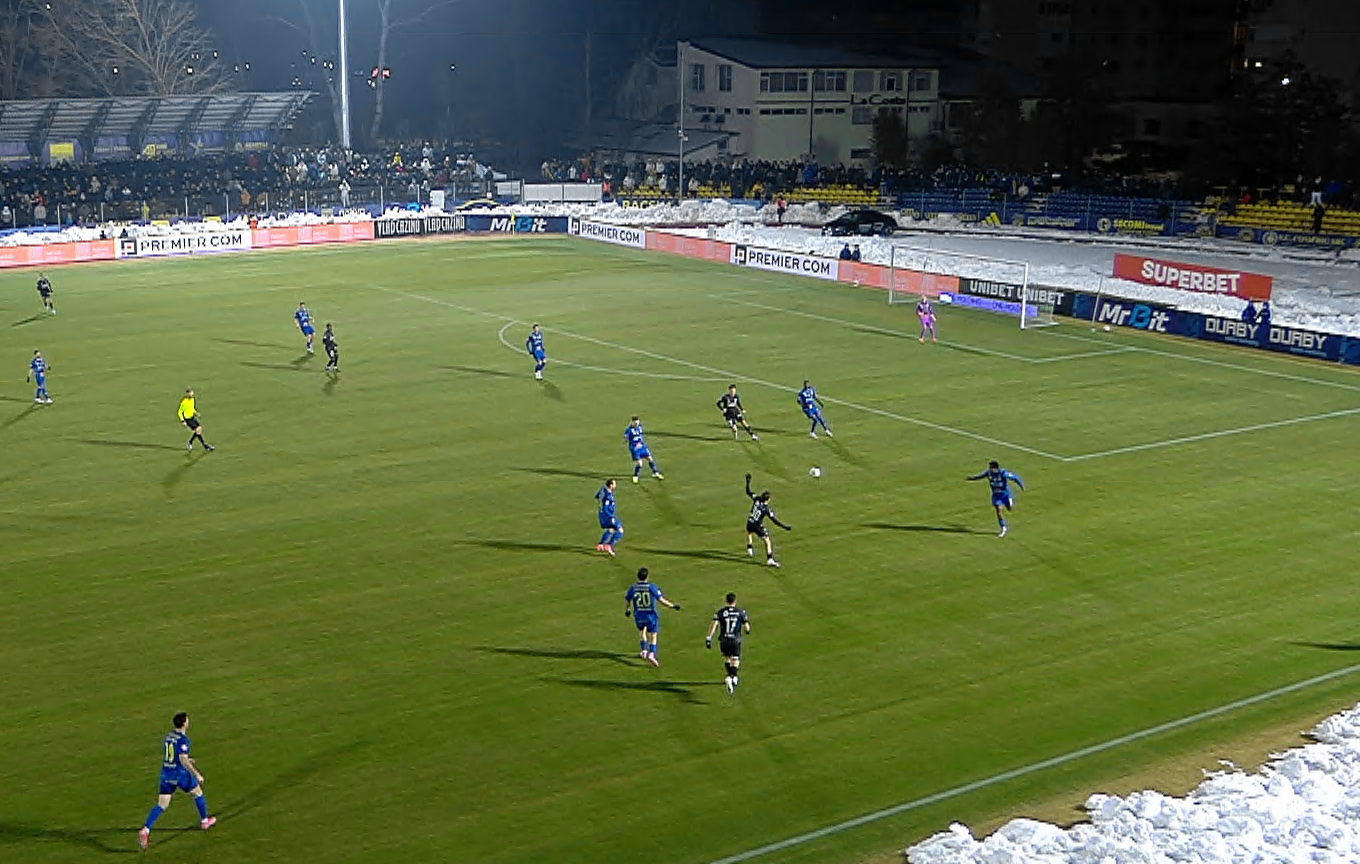 Unirea Slobozia - Universitatea Craiova 0-0, ACUM, DGS 1. Moment istoric: primul meci în nocturnă