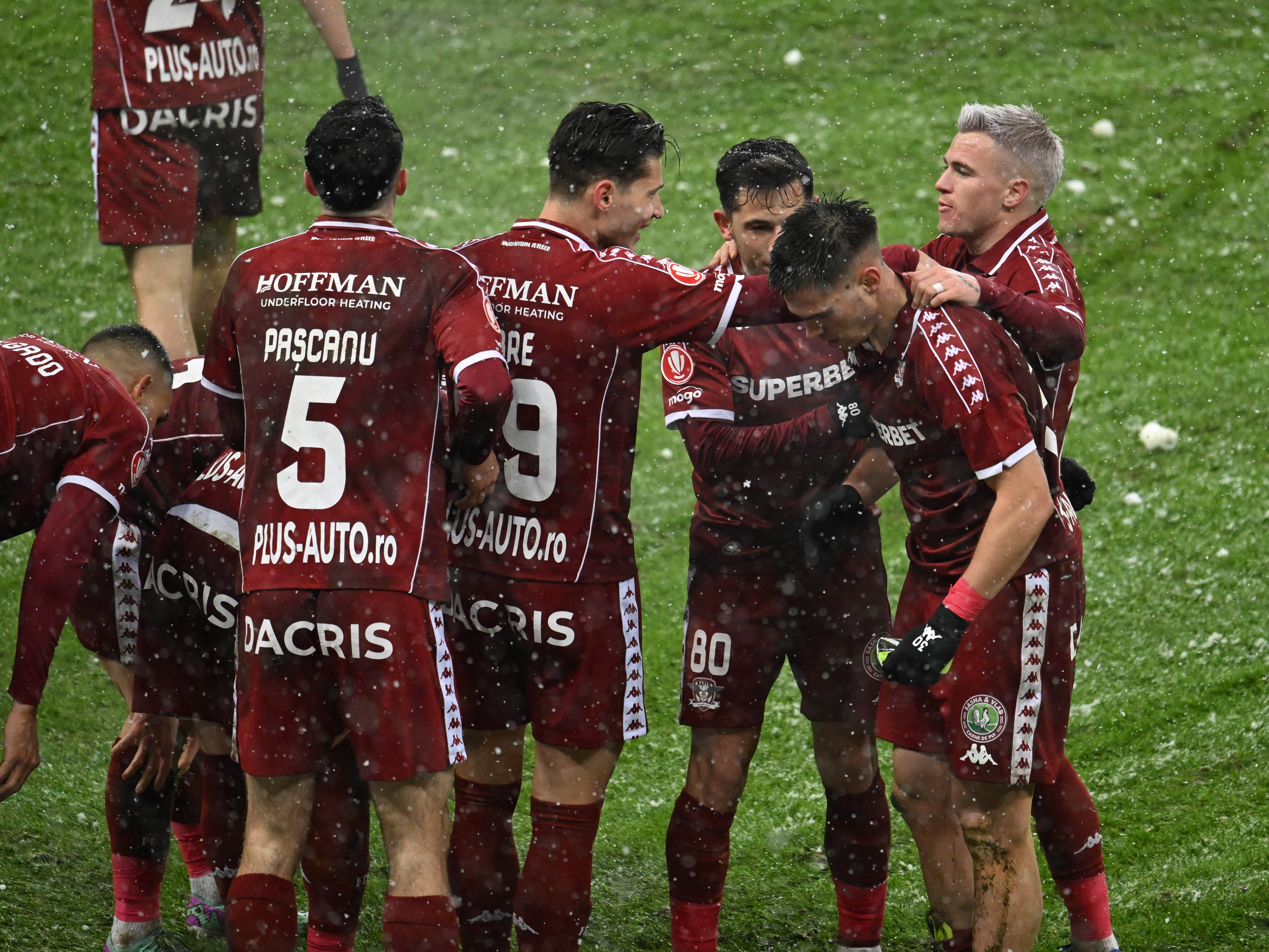 Imagine Stire Șefii de la Rapid s-au convins de Olimpiu Moruțan și Daniel Paraschiv, după derby-ul cu Dinamo | 2review.ro