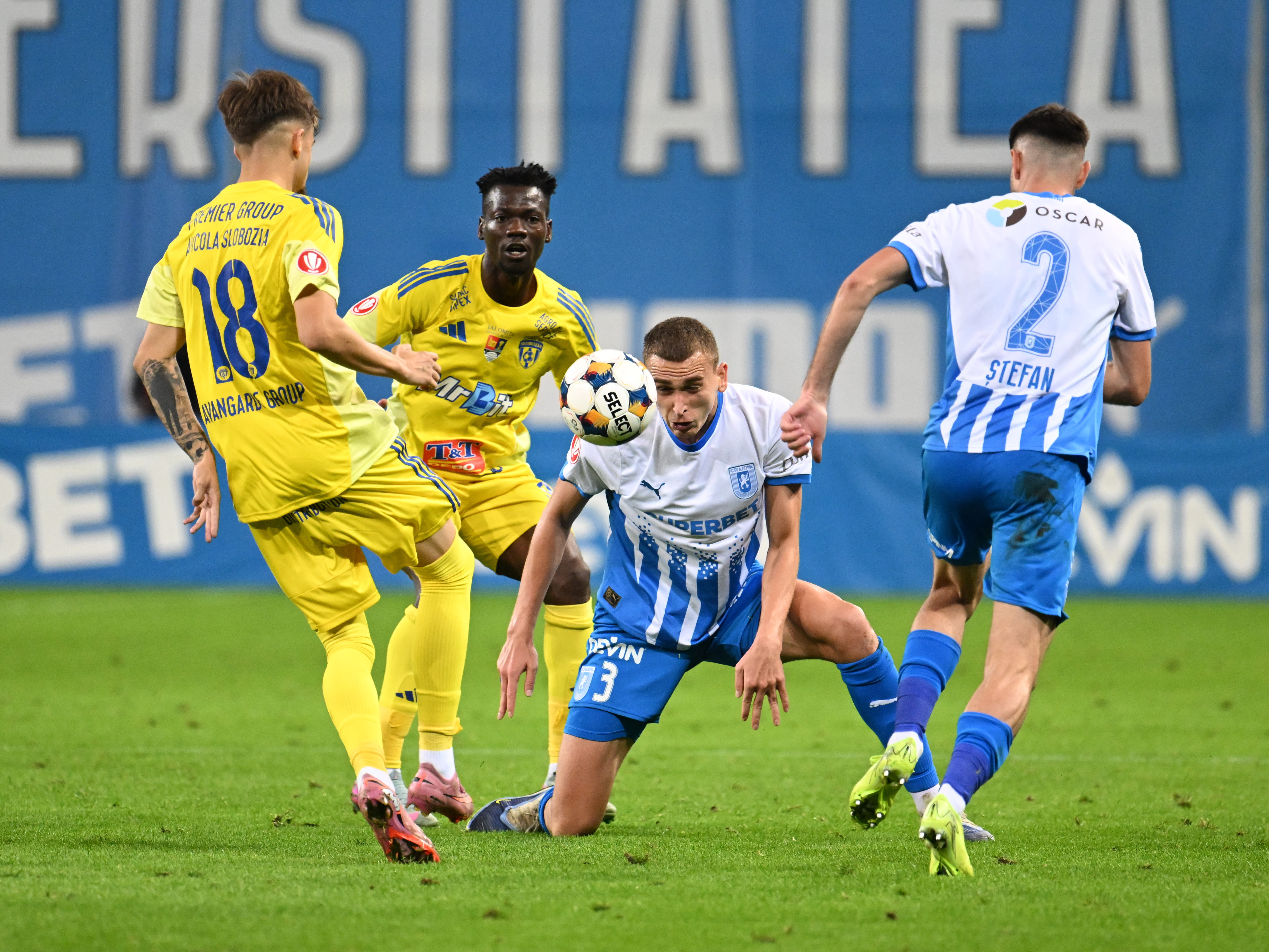 Imagine Stire Unirea Slobozia - Universitatea Craiova, Live Video, 20:00, DGS 1. Moment istoric: primul meci în nocturnă | 2review.ro