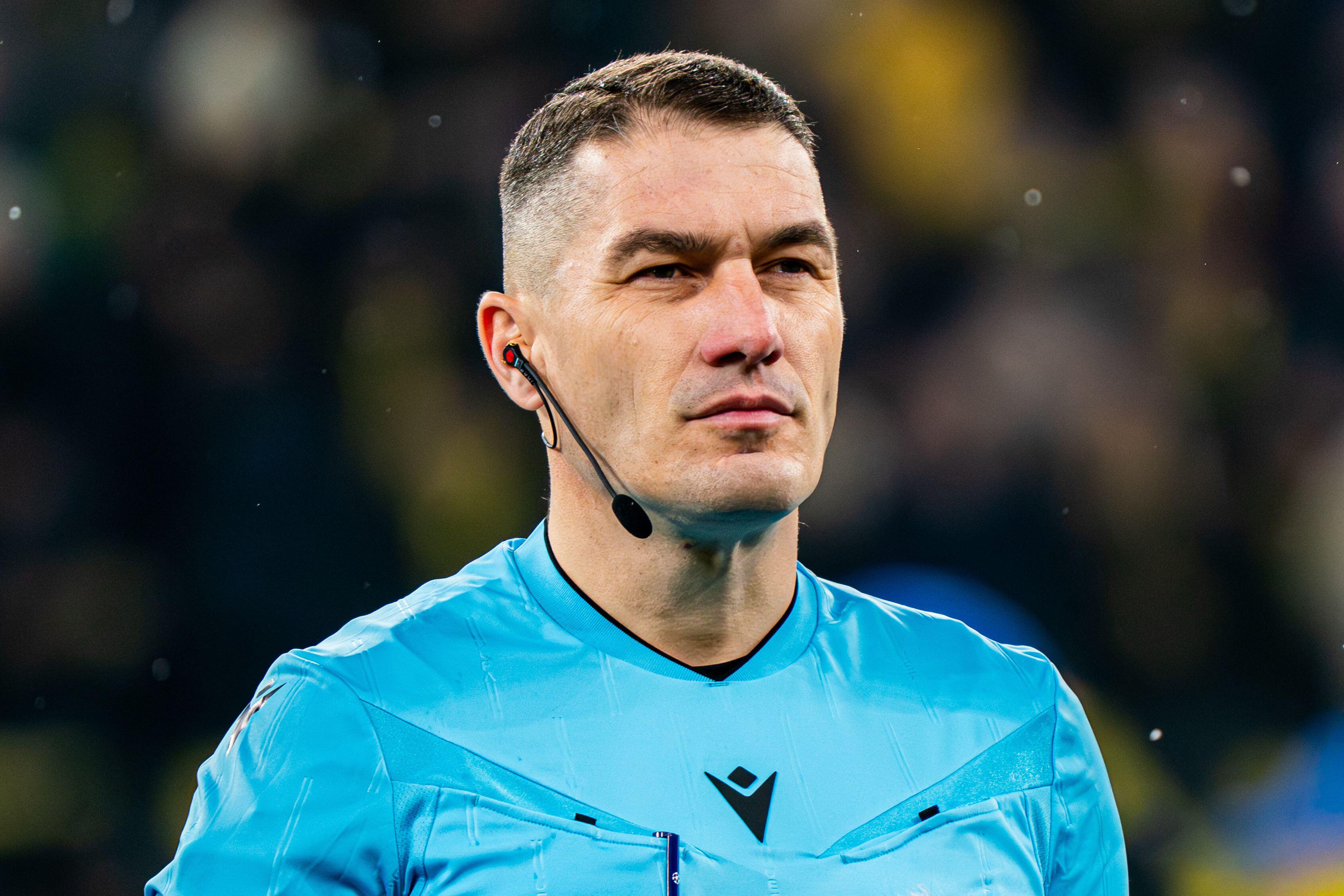Imagine Stire Istvan Kovacs arbitrează Barcelona - Atletico Madrid, în sferturile Champions League | 2review.ro