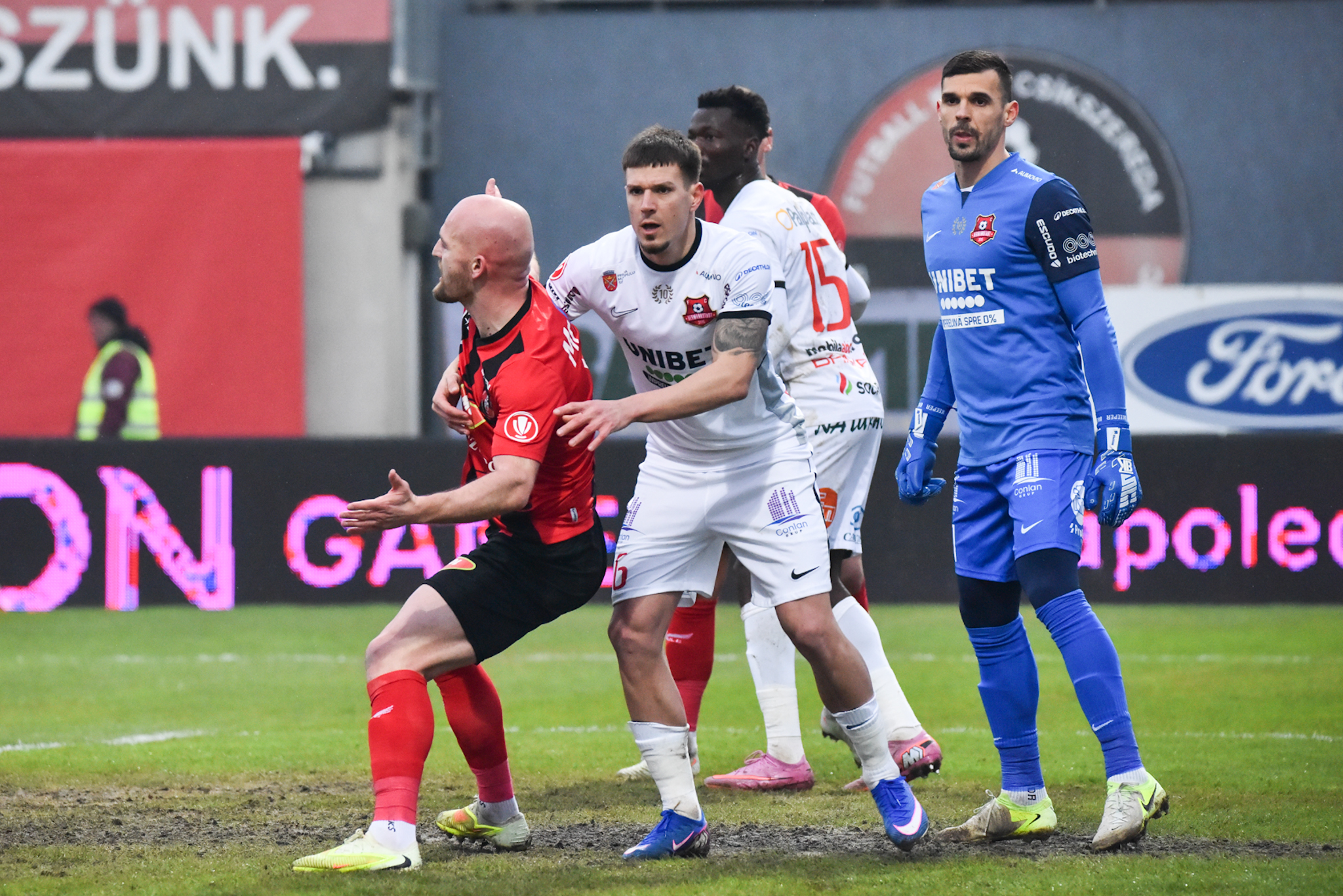 Imagine Stire Csikszereda - Hermannstadt 2-1 | Gazdele s-au impus cu un gol spectaculos și au egalat-o la puncte pe Petrolul | 2review.ro