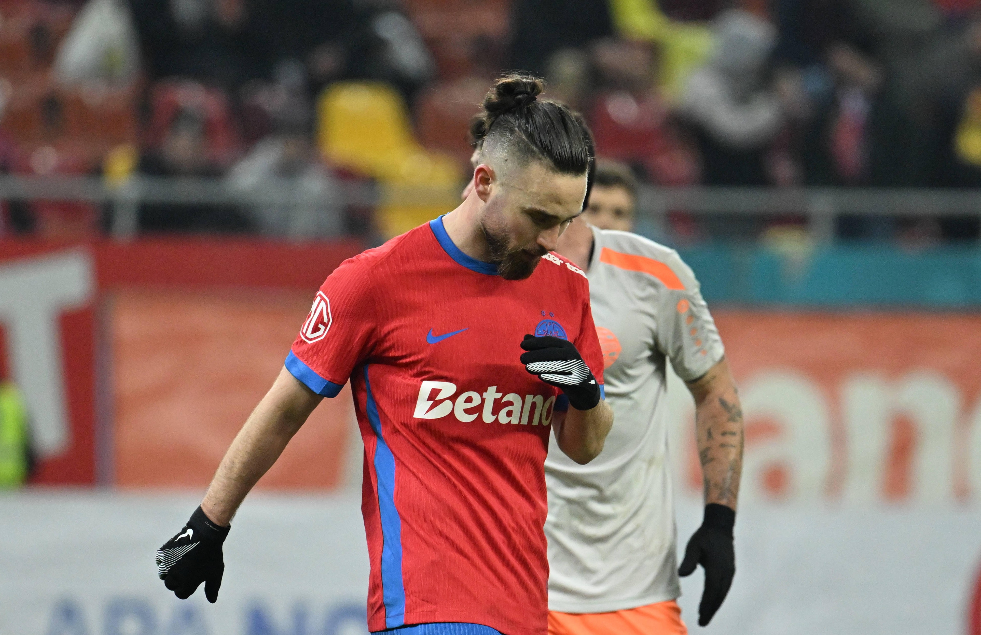 Imagine Stire Mihai Stoica s-a convins de Ofri Arad, după numai 45 de minute în tricoul lui FCSB: ”Gigi a zis foarte bine” | 2review.ro