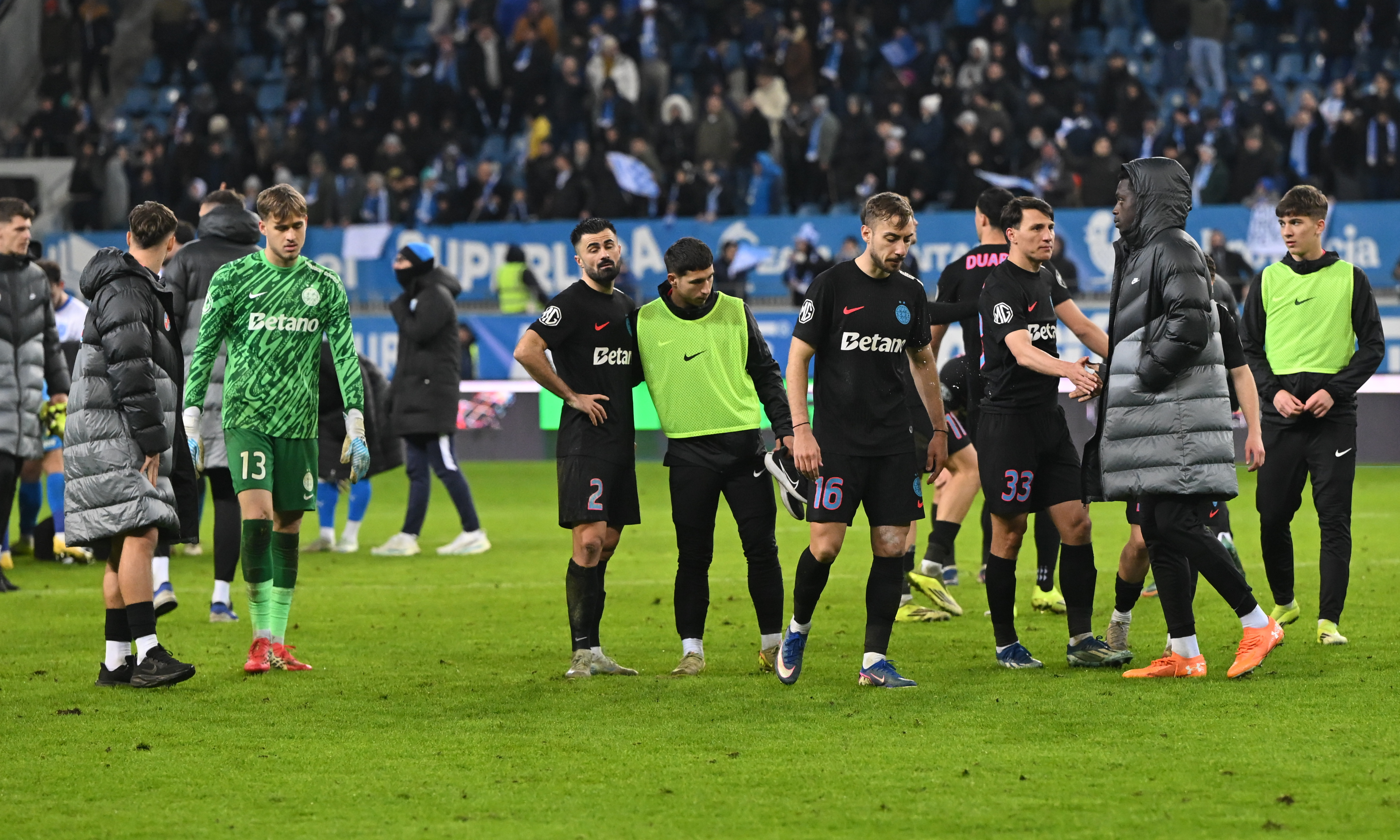 Imagine Stire Un titular a dispărut din lotul FCSB-ului la meciul cu Metaloglobus | 2review.ro