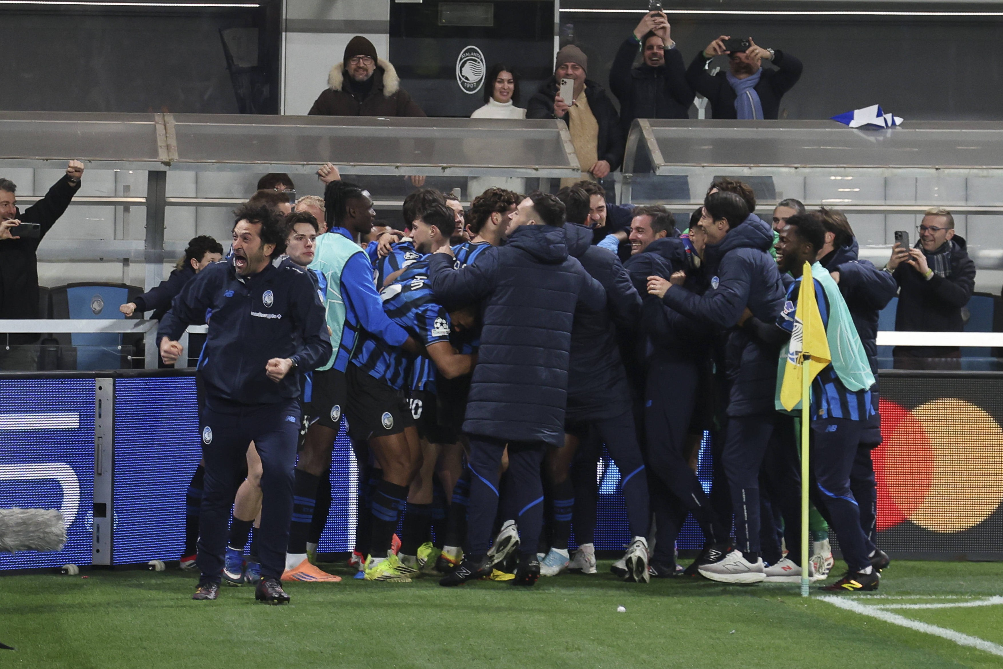 Imagine Stire A dat declarația serii, după calificarea dramatică în optimile Champions League: ”Am făcut infarct” | 2review.ro