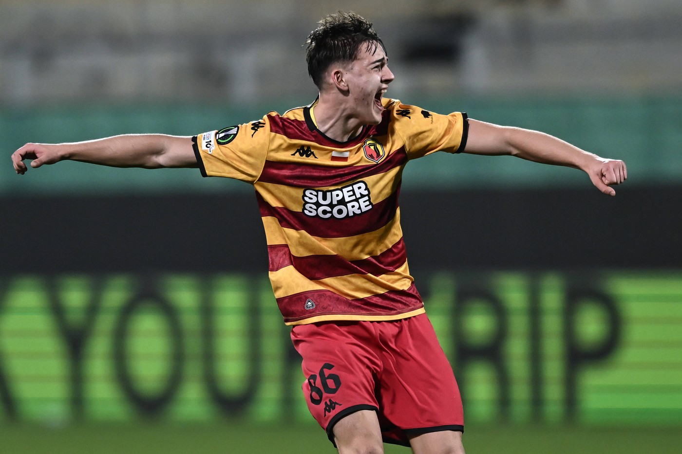 Imagine Stire Istorie! Puștiul de 19 ani nu s-a mai putut stăpâni, după ce a dat hattrick în meciul serii din Europa | 2review.ro