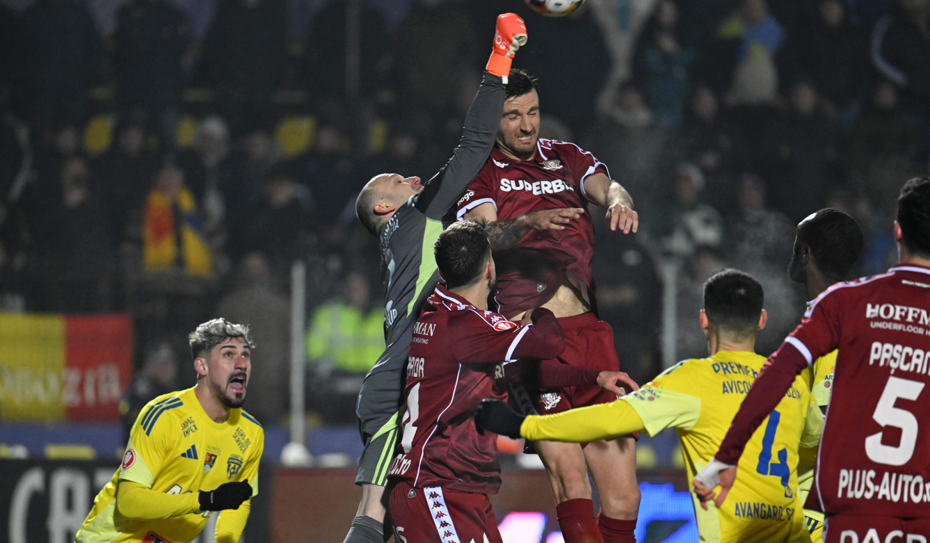 Imagine Stire Unirea Slobozia - Rapid 1-2. Paraschiv și Dobre au adus toate punctele pentru giuleșteni! | 2review.ro