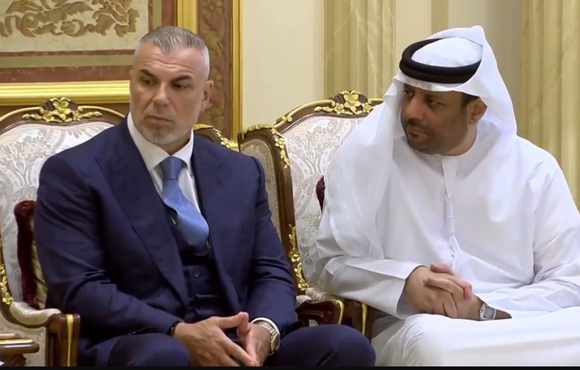 Imagine Stire ”Alături de ea!” Mesajul lui Cosmin Olăroiu, după bombardamentele din Emiratele Arabe Unite | 2review.ro