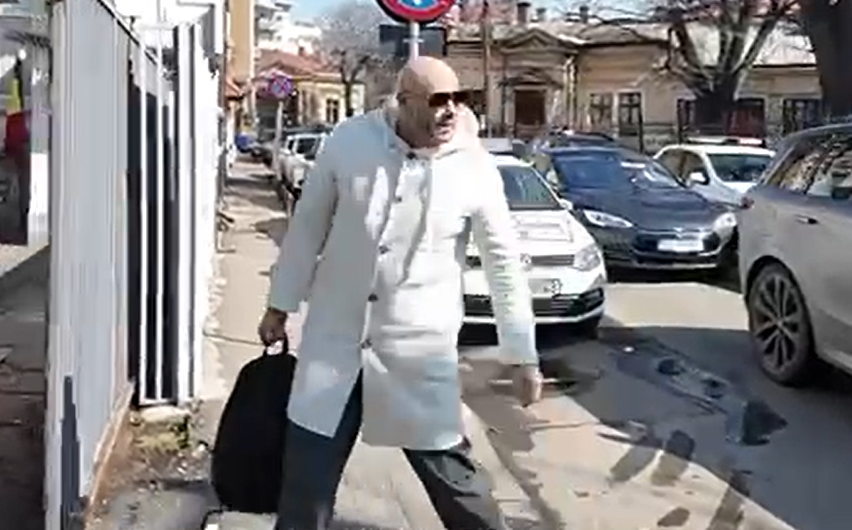 Imagine Stire Singurul lucru spus de avocatul lui Kader Keita, după ce a ajuns la Brigada Rutieră pentru audieri | 2review.ro