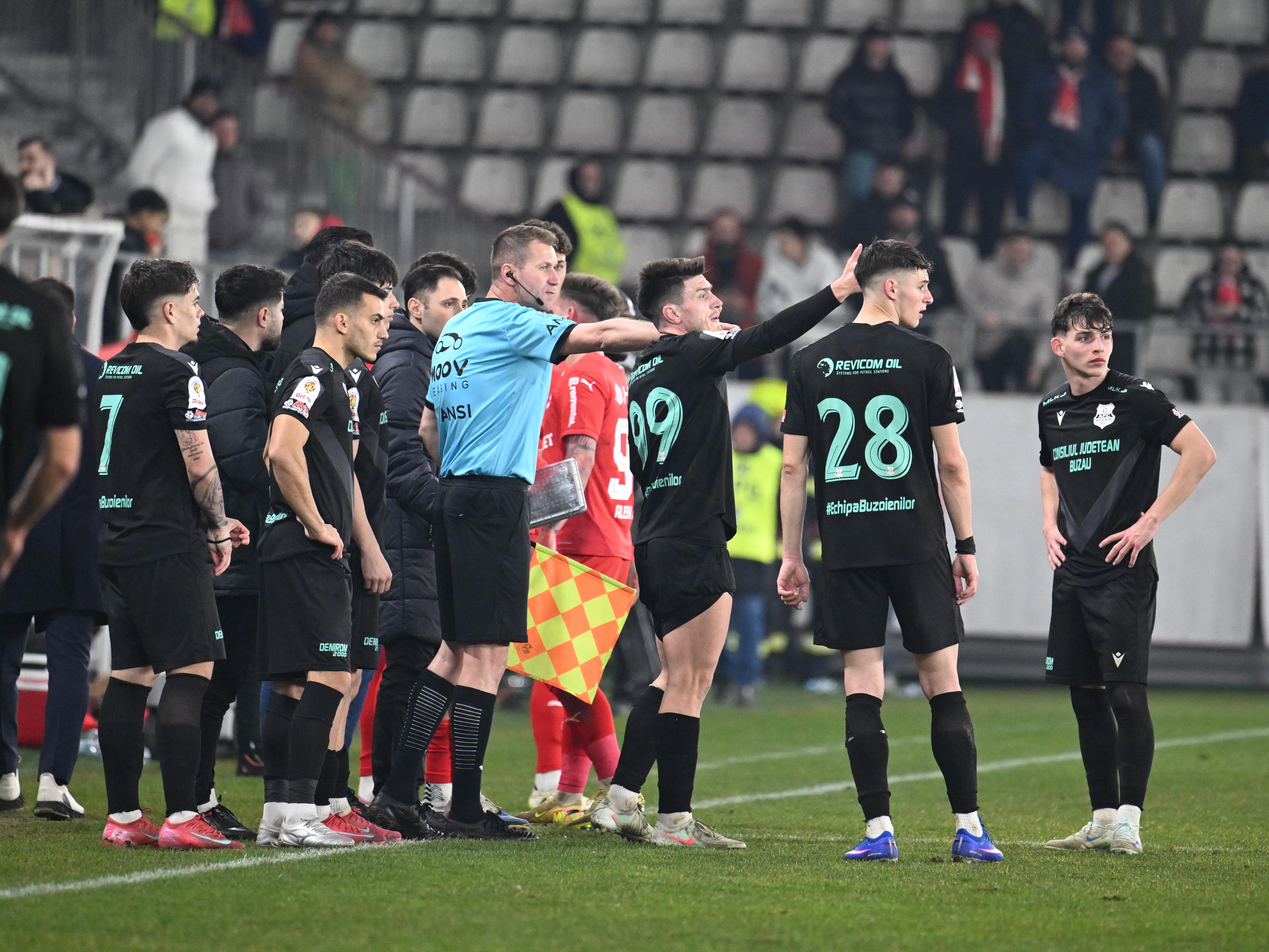 Imagine Stire A jucat în Dinamo - Metalul Buzău și poate pleca din România! Are oferta pe masă | 2review.ro
