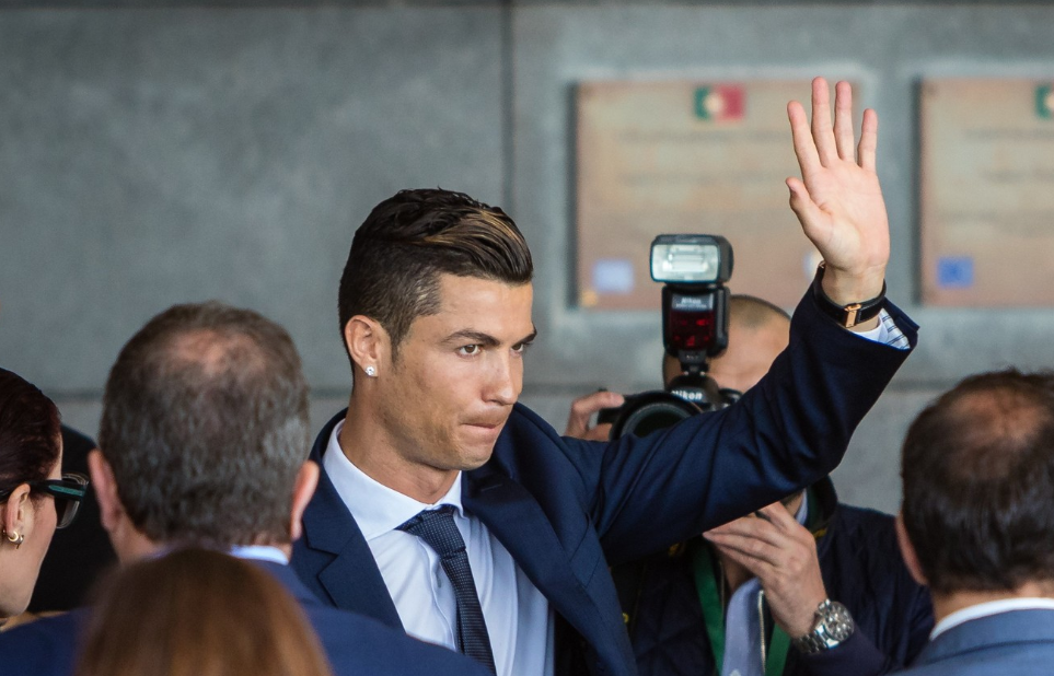 Imagine Stire Prima reacție a lui Cristiano Ronaldo, după ce a plecat din Arabia Saudită și a mers la Madrid | 2review.ro