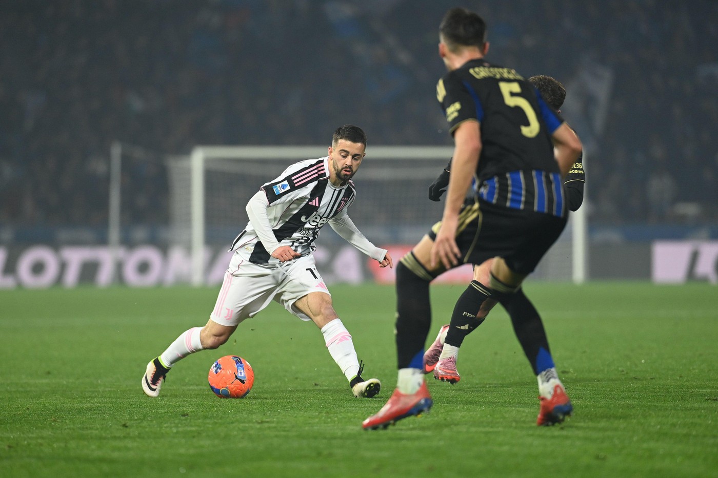 Imagine Stire Juventus - Pisa 1-0, ACUM, DGS 3. Marius Marin e titular la oaspeți. GOOL! Gazdele au deschis scorul | 2review.ro
