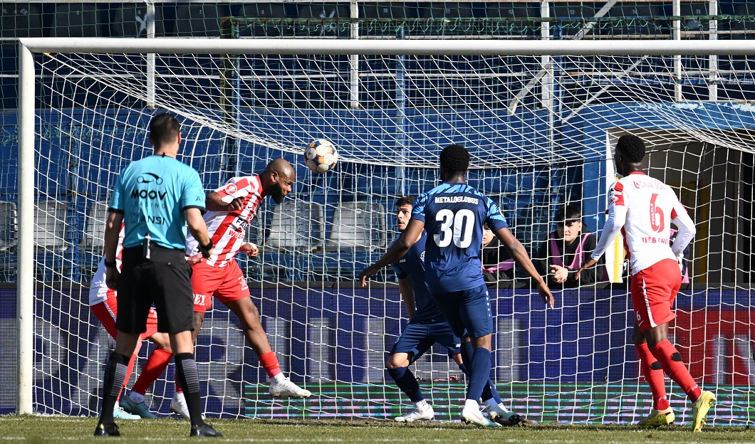 Imagine Stire Metaloglobus - UTA 2-2. Remiză spectaculoasă între Bratu și Mihalcea, în ultima etapă din sezonul regulat | 2review.ro