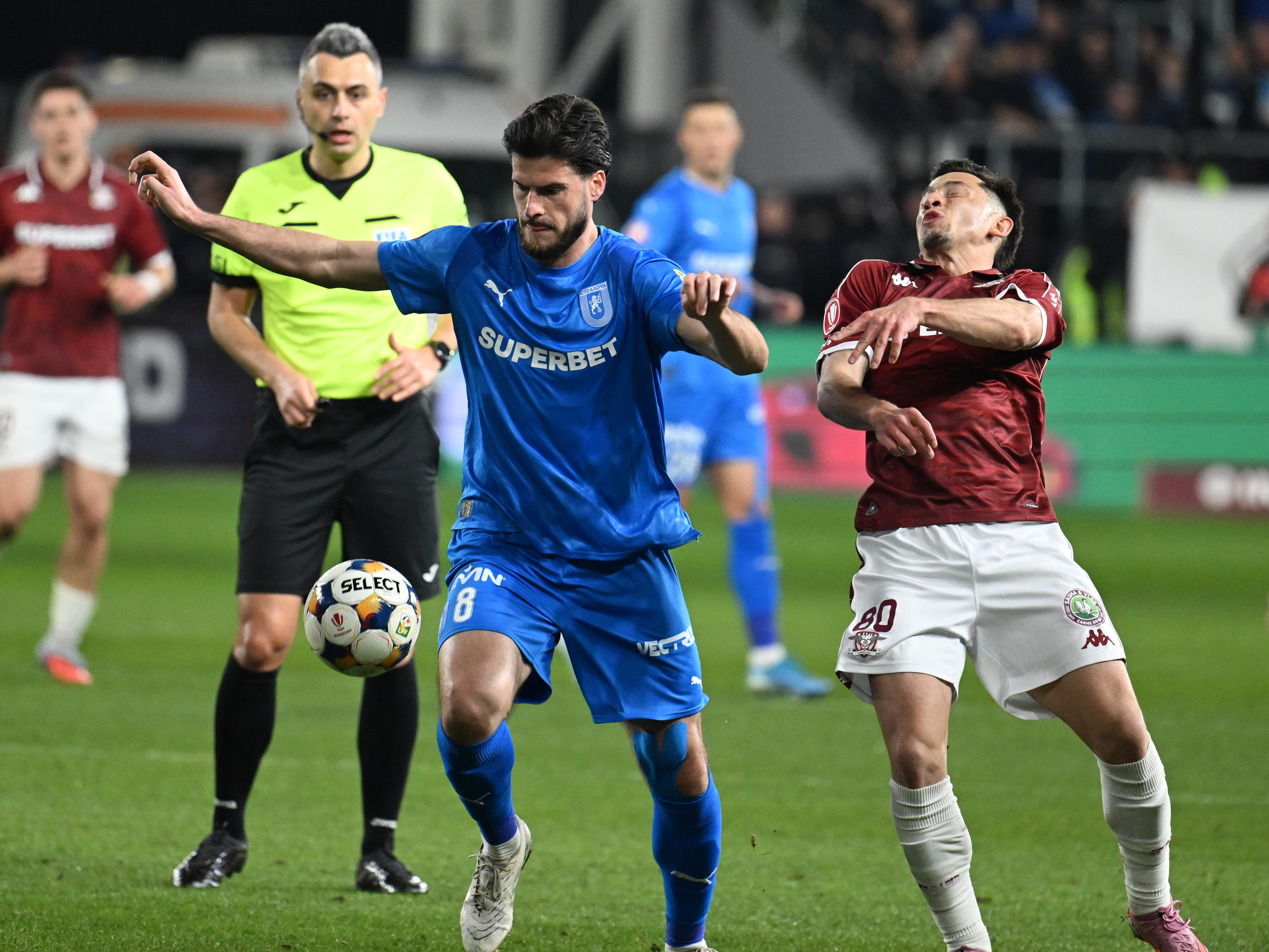 Imagine Stire Rapid - Universitatea Craiova 0-0, ACUM, Digi Sport 1. Alex Dobre a cerut penalty! | 2review.ro