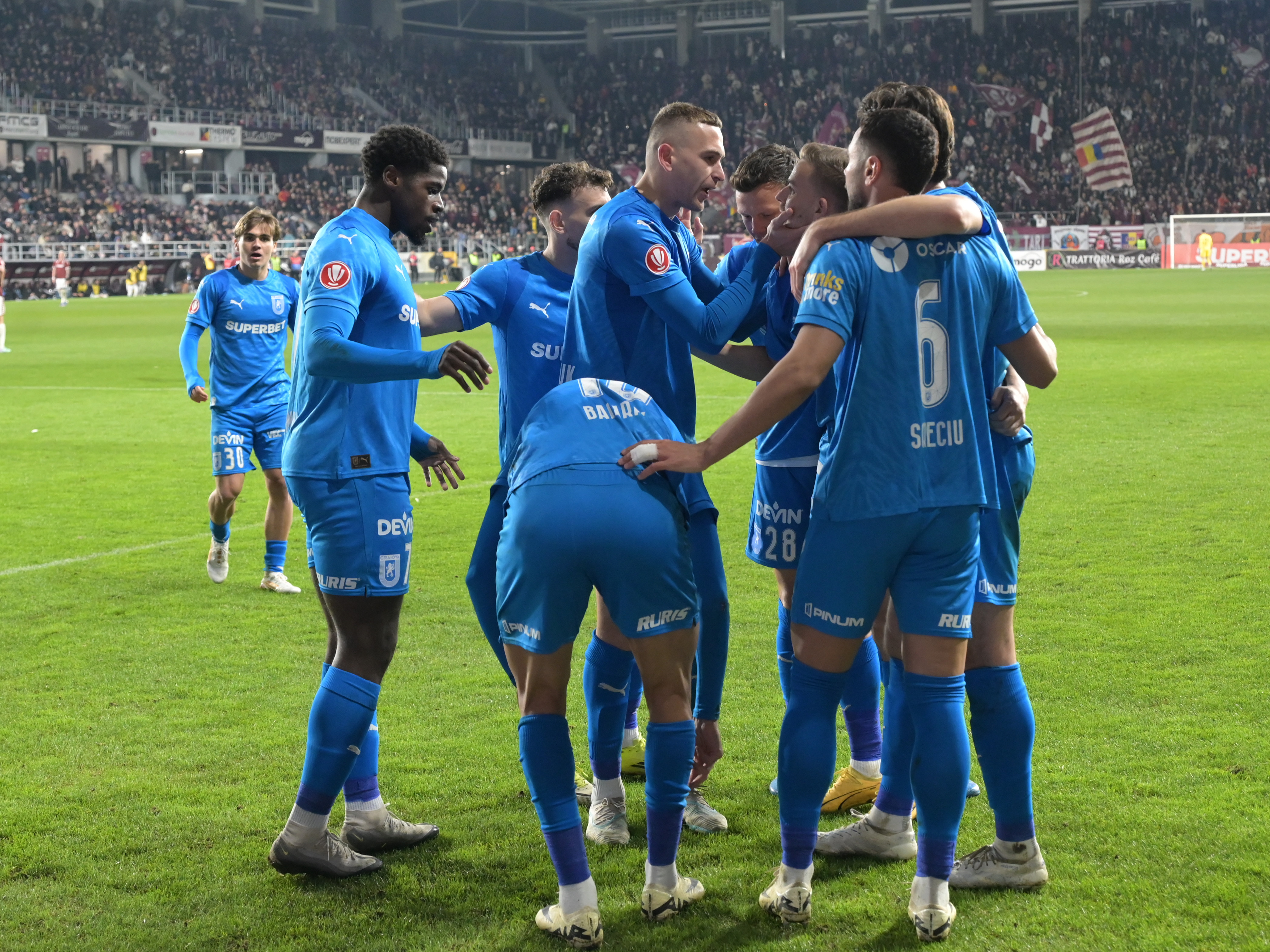 TREI mari lovituri primite de Universitatea Craiova, după 1-1 cu Rapid