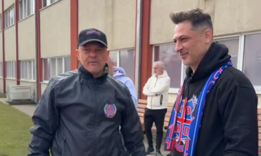 POZA MUSTATA SI MIREL RADOI