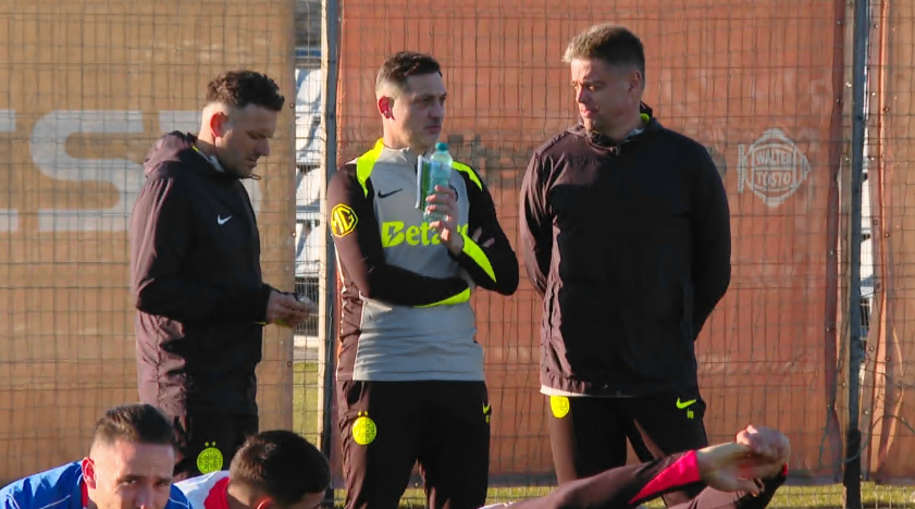 Imagine Stire Rădoi, întrebat dacă va restaura disciplina la FCSB. ”Lipsă de respect!” | 2review.ro