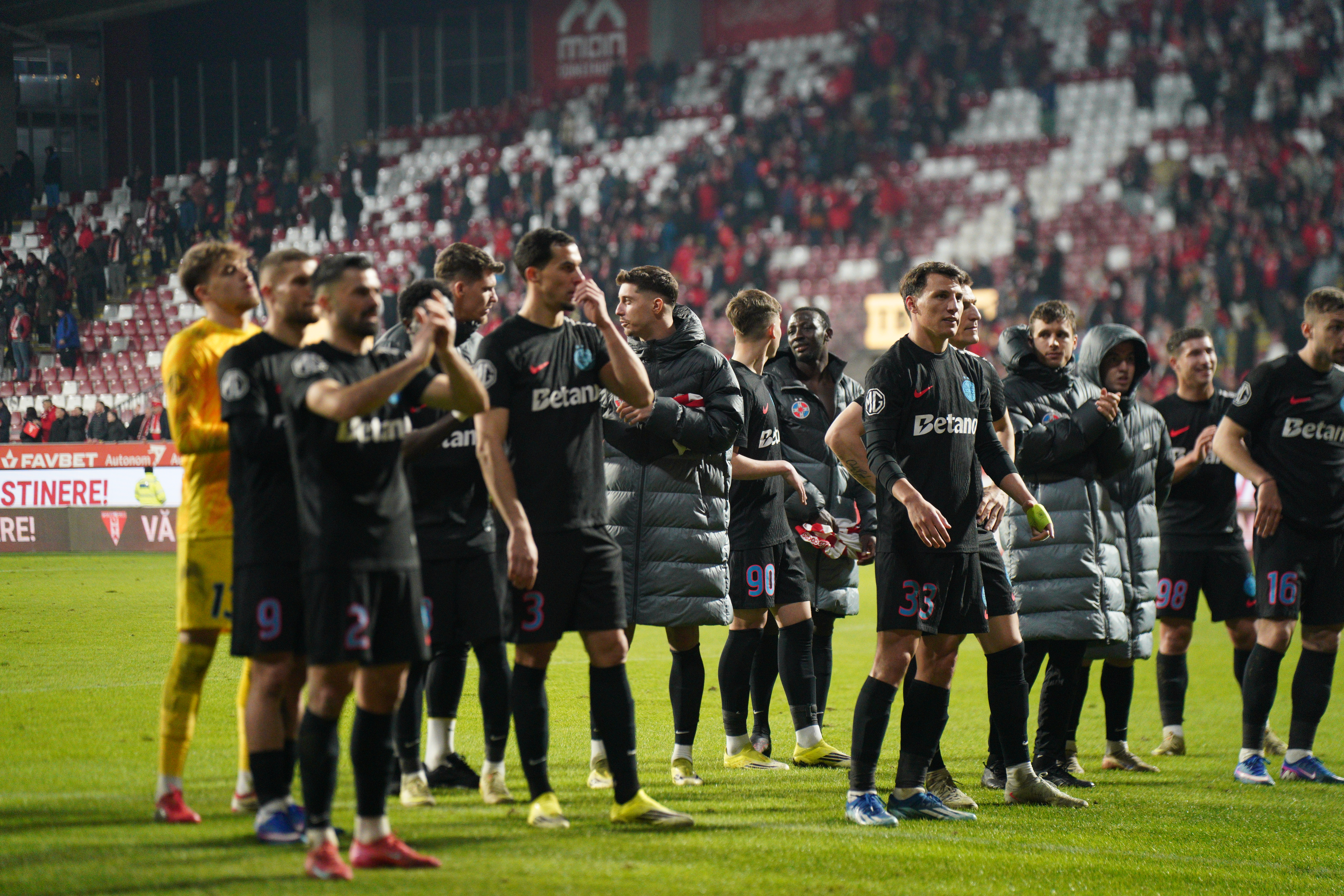 Veste mare pentru Rădoi! Titularul FCSB-ului revine după 5 luni