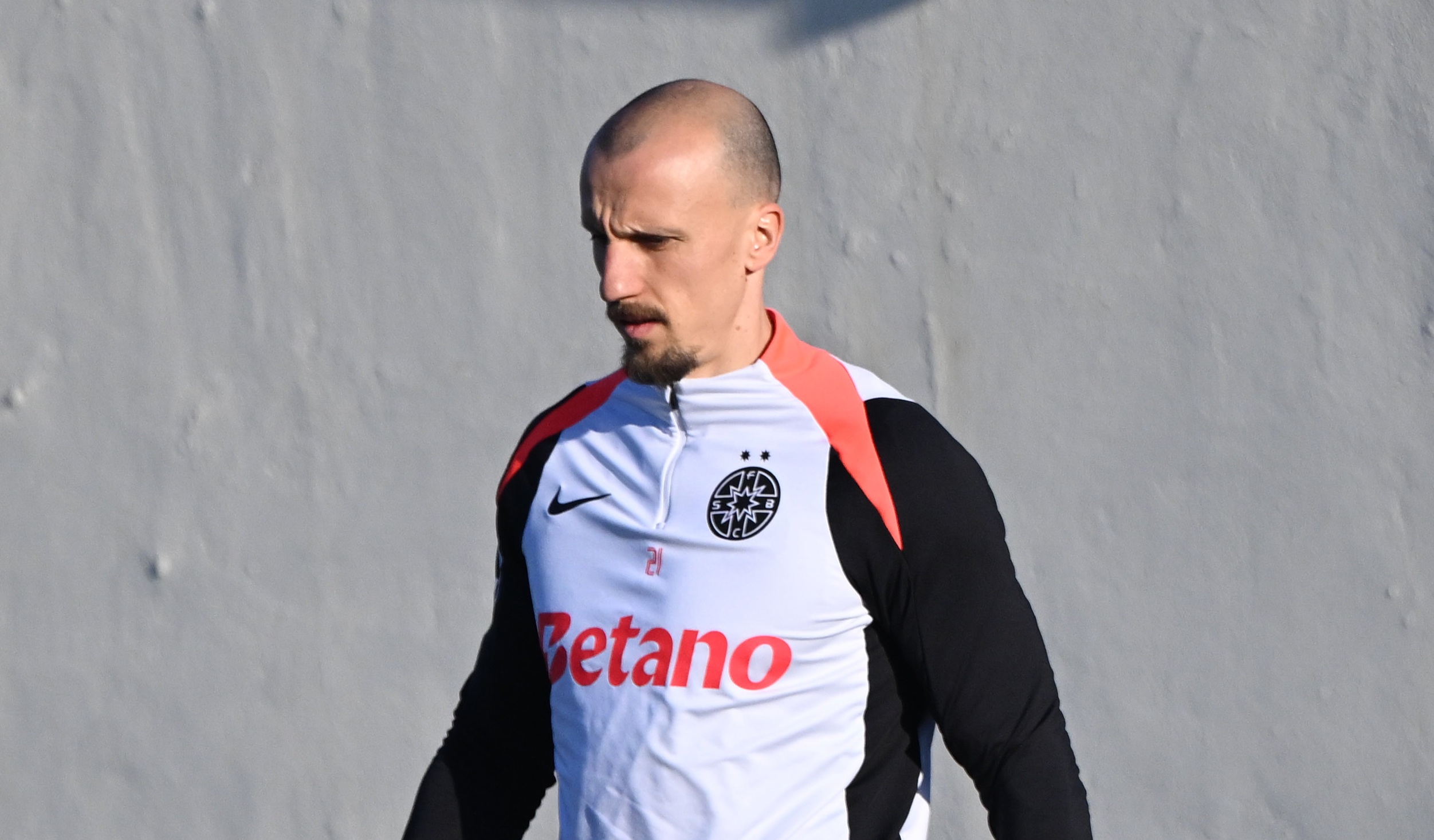 Ce s-a întâmplat cu Vlad Chiricheș, la primul antrenament cu Mirel Rădoi antrenor la FCSB