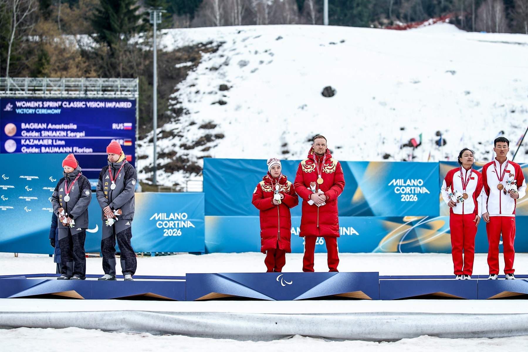Imagine Stire Nemții n-au stat pe gânduri: le-au întors spatele rușilor, pe podium | 2review.ro
