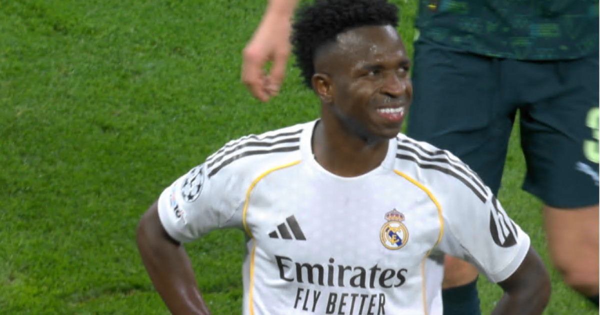 A BENCAO, VINICIUS ヴィニシウス・ヂ・モラエス 20CDBOX Video | Gestul lui Vinicius pe ”Bernabeu” după ce a ratat 11m cu