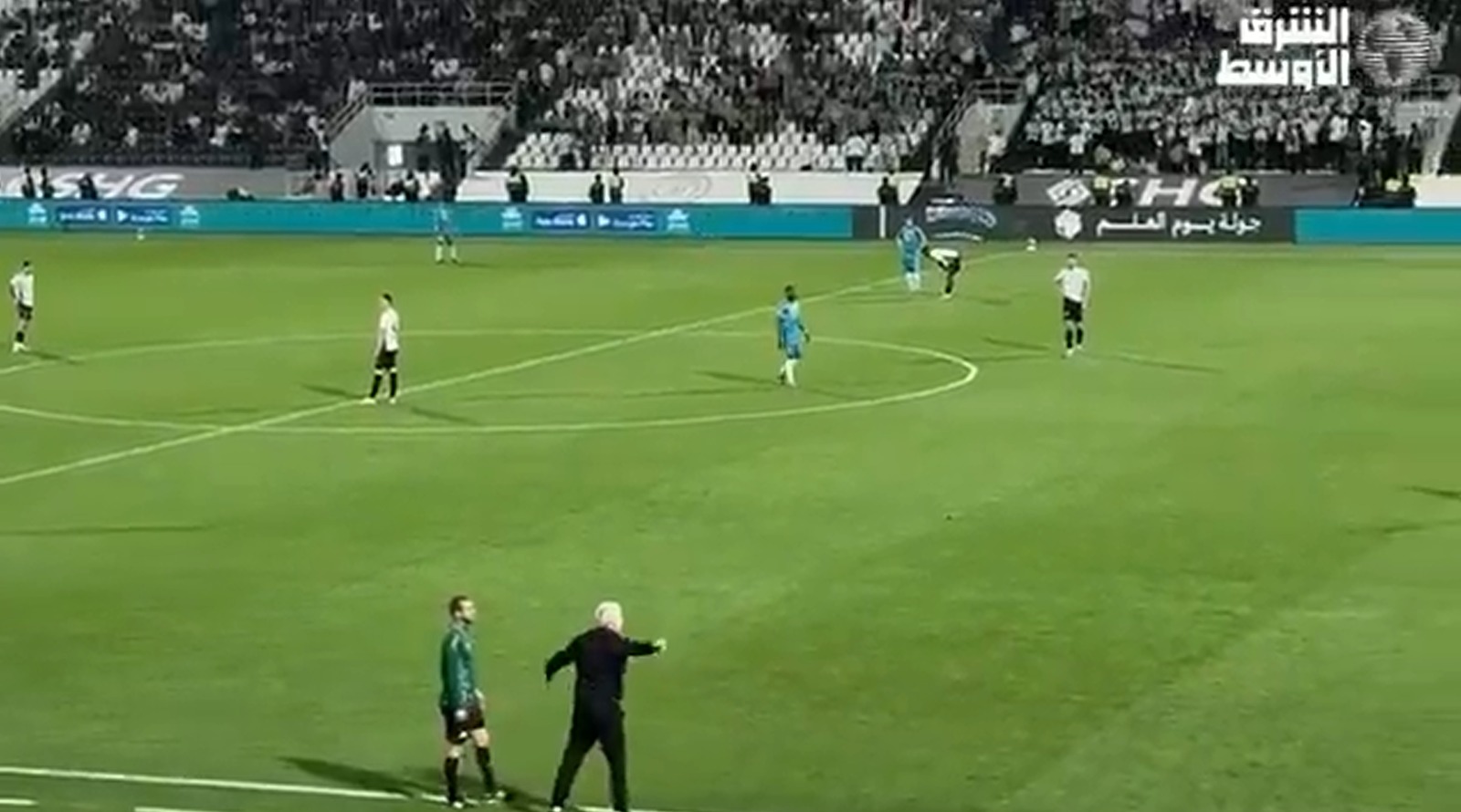 Imagine Stire Marius Șumudică, greu de stăpânit! Antrenorul s-a certat cu arbitrii și aproape că a intrat pe teren | 2review.ro