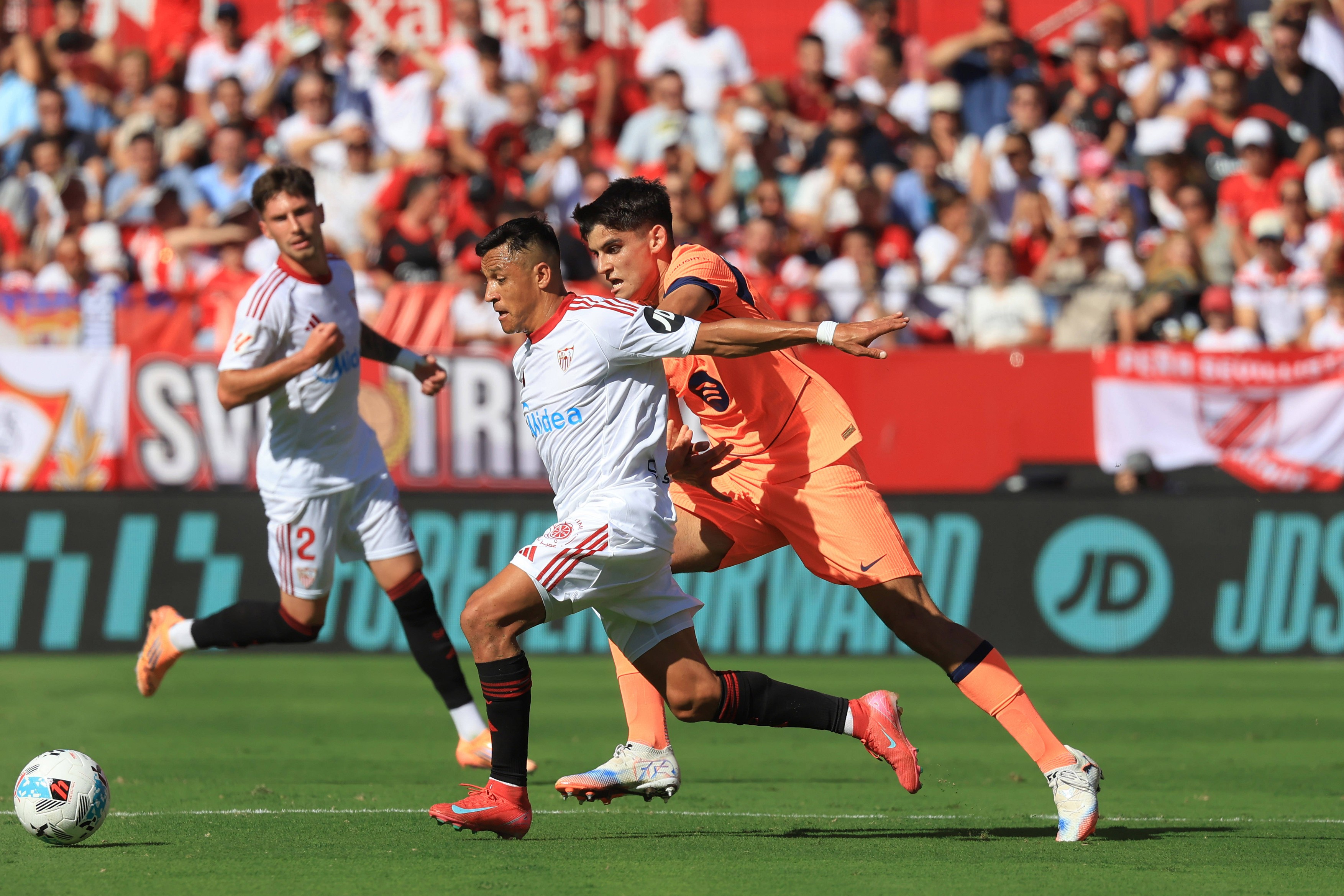 Imagine Stire Barcelona - Sevilla, 17:15, LIVE VIDEO, Digi Sport 1. ECHIPELE. Cu o victorie, catalanii se desprind din nou în fruntea clasamentului | 2review.ro