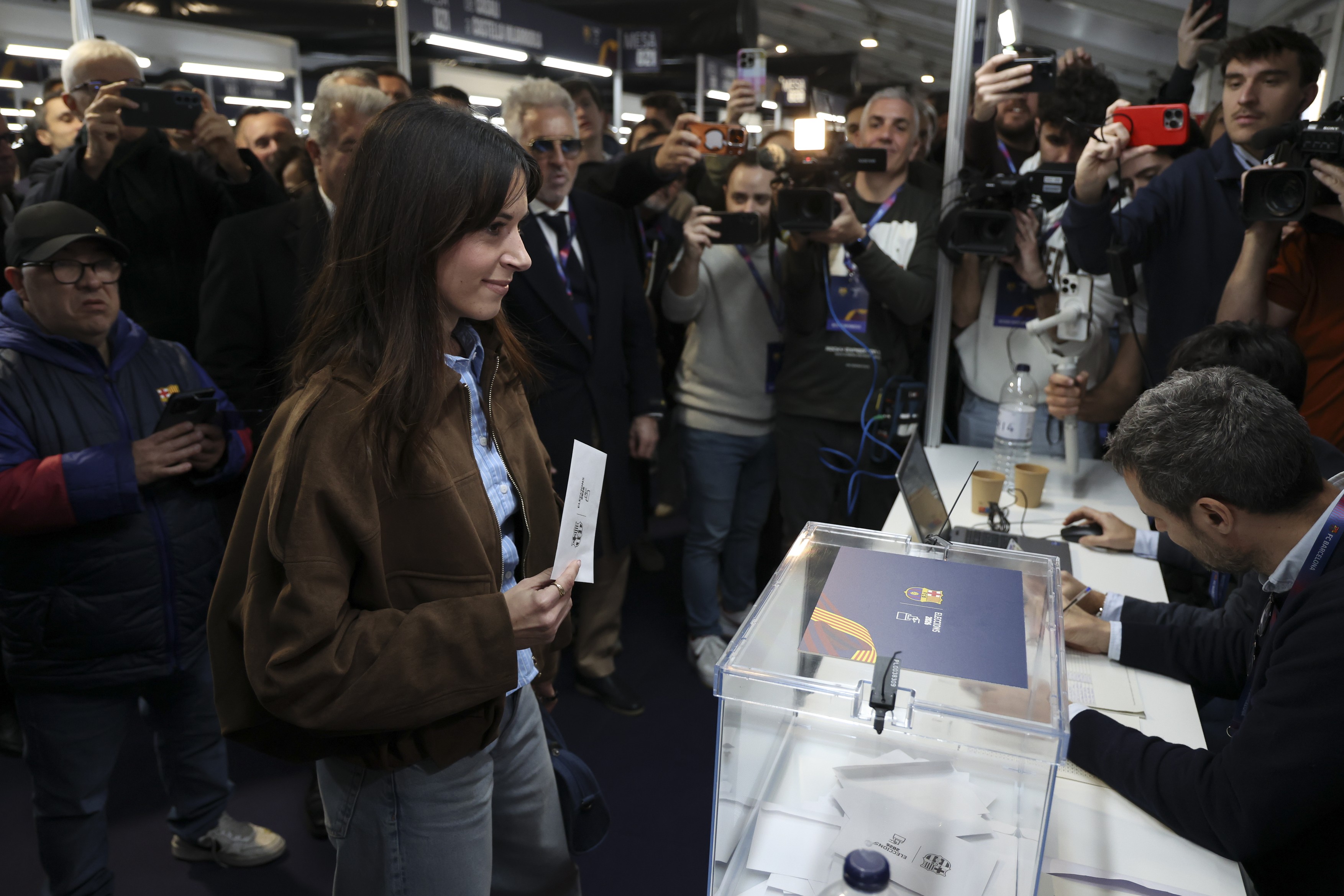 Imagine Stire Alegeri la Barcelona! ”N-am mai văzut așa ceva”: ce l-a surprins pe unul dintre candidați | 2review.ro
