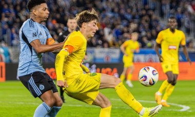 Bratislava, Slovakia, 15. March 2026. Pictured left to right Cesar Blackman of SK Slovan Bratislava and Andrei Florea of MSK Zilina during SK Slovan Bratislava versus MSK Zilina, Slovak First League - 2. round, title group. Credit: Dominika Kortvelyesiova