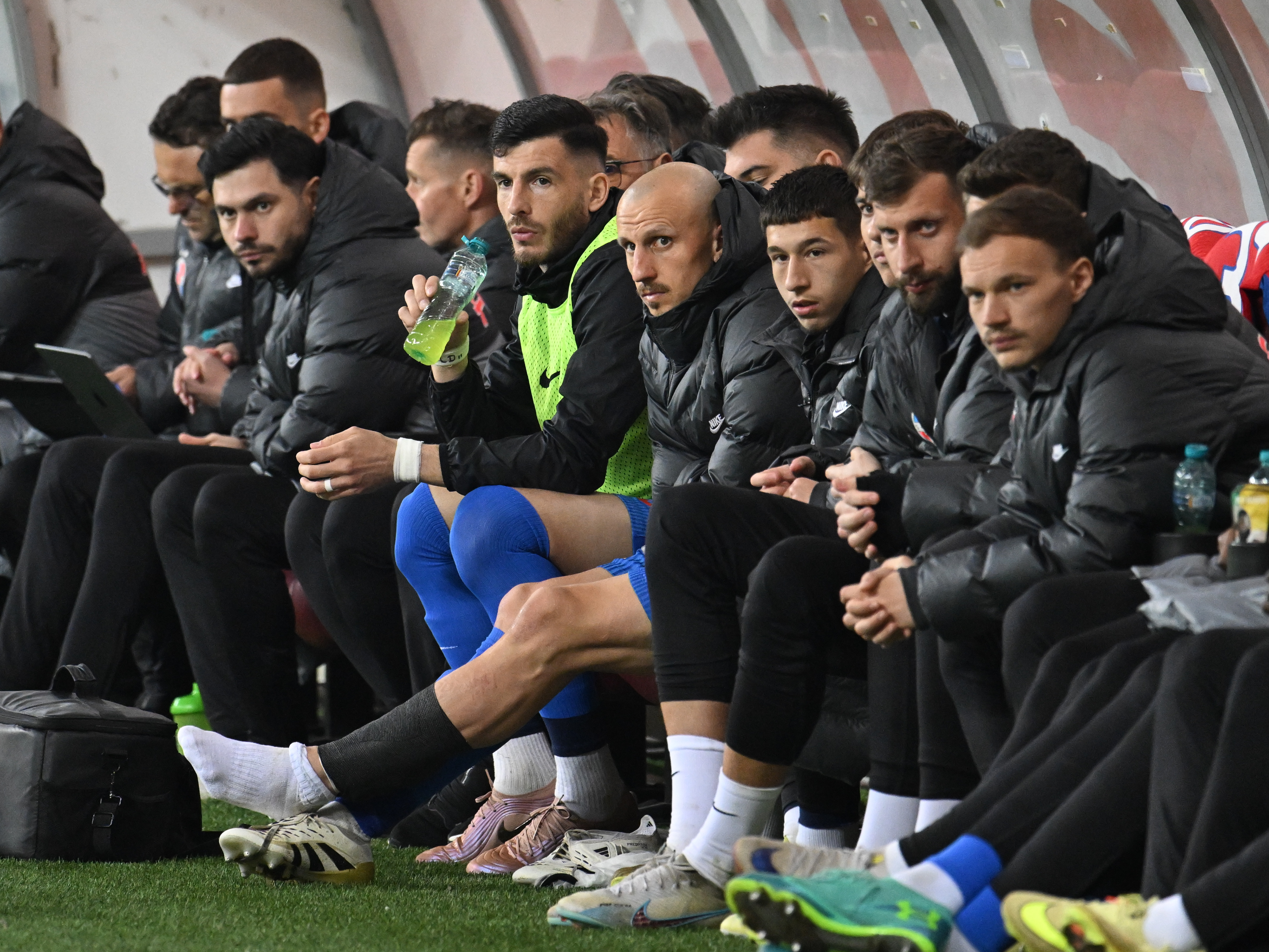 Imagine Stire Cum a fost surprins Vlad Chiricheș, după ce s-a accidentat la FCSB! A fost primul meci după două luni | 2review.ro