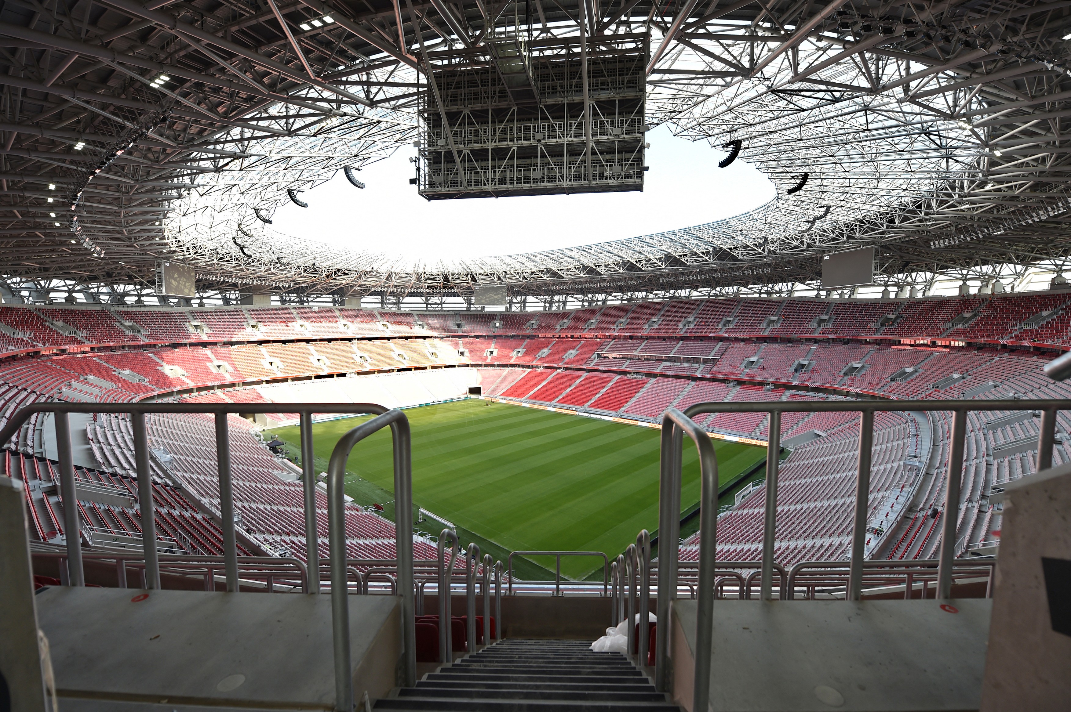 Imagine Stire UEFA a anunțat prețurile biletelor pentru finala Ligii Campionilor 2026! Cât costă cel mai ieftin tichet | 2review.ro