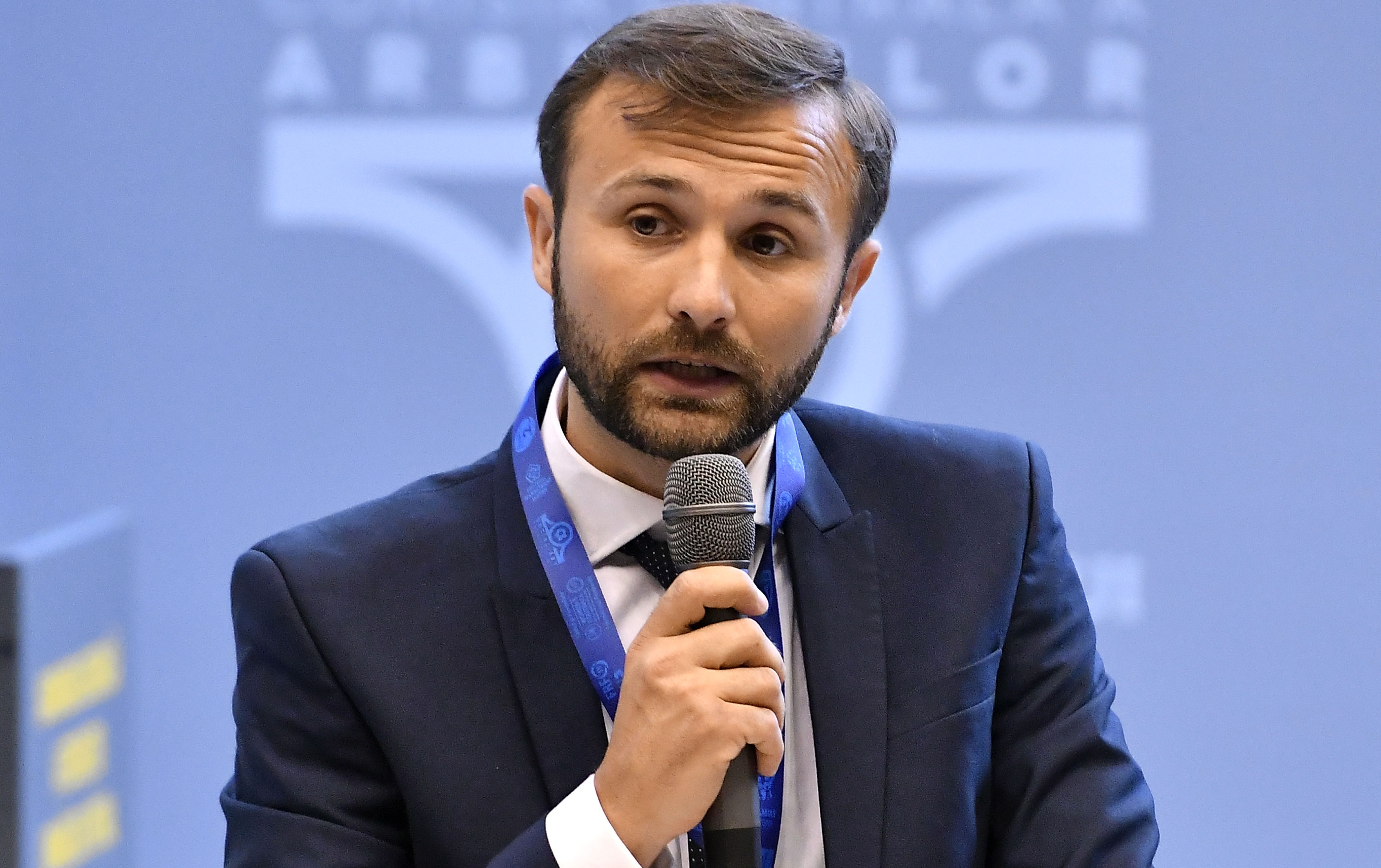 Ilie Drăgan a fost "spulberat" de Răzvan Burleanu la alegerile FRF: "Îmi vine să plâng"