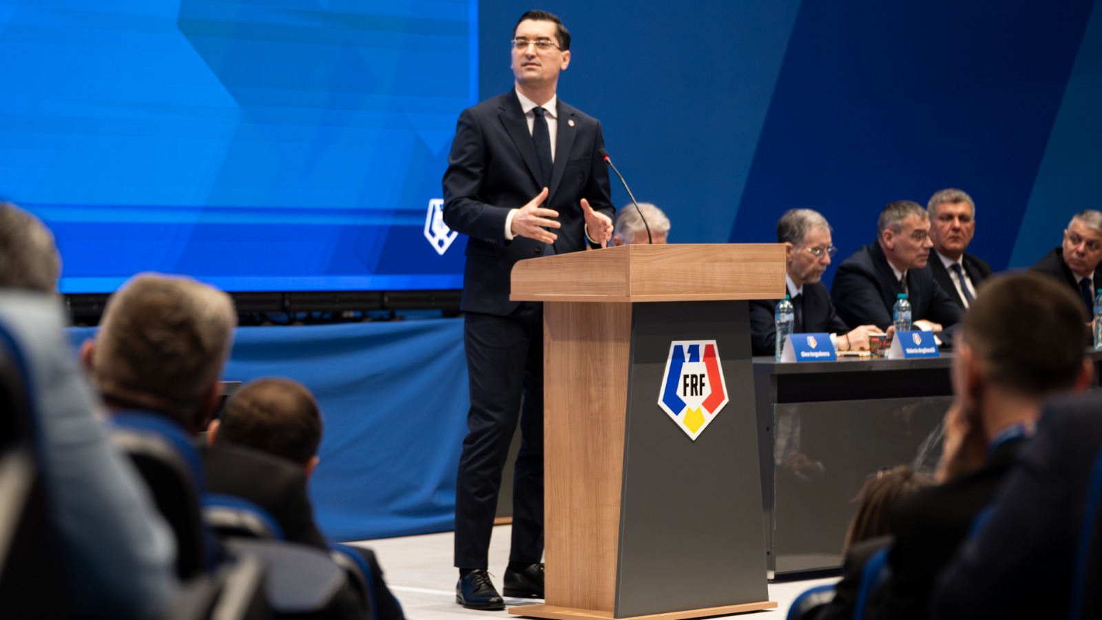 Florin Prunea a spus câți bani va câștiga Răzvan Burleanu în al patrulea mandat la FRF