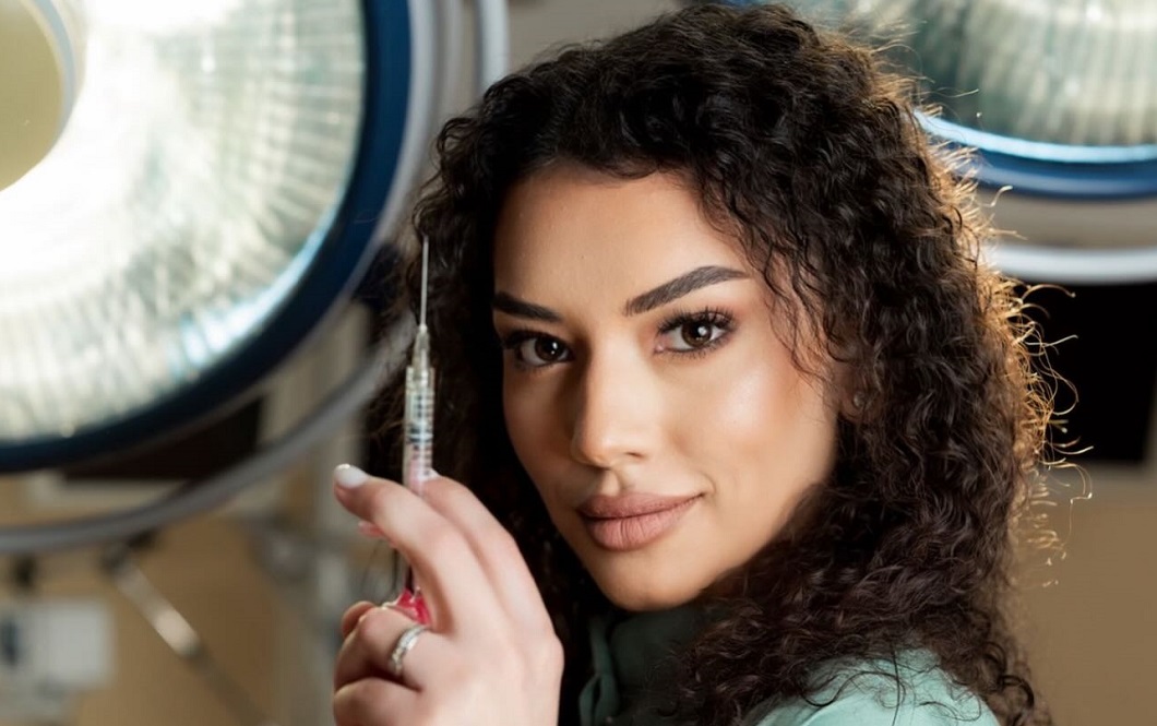 Campionul României a fost convocat de Lucescu pentru meciul cu Turcia, iar soția a reacționat: ”Nu e nevoie de cuvinte”