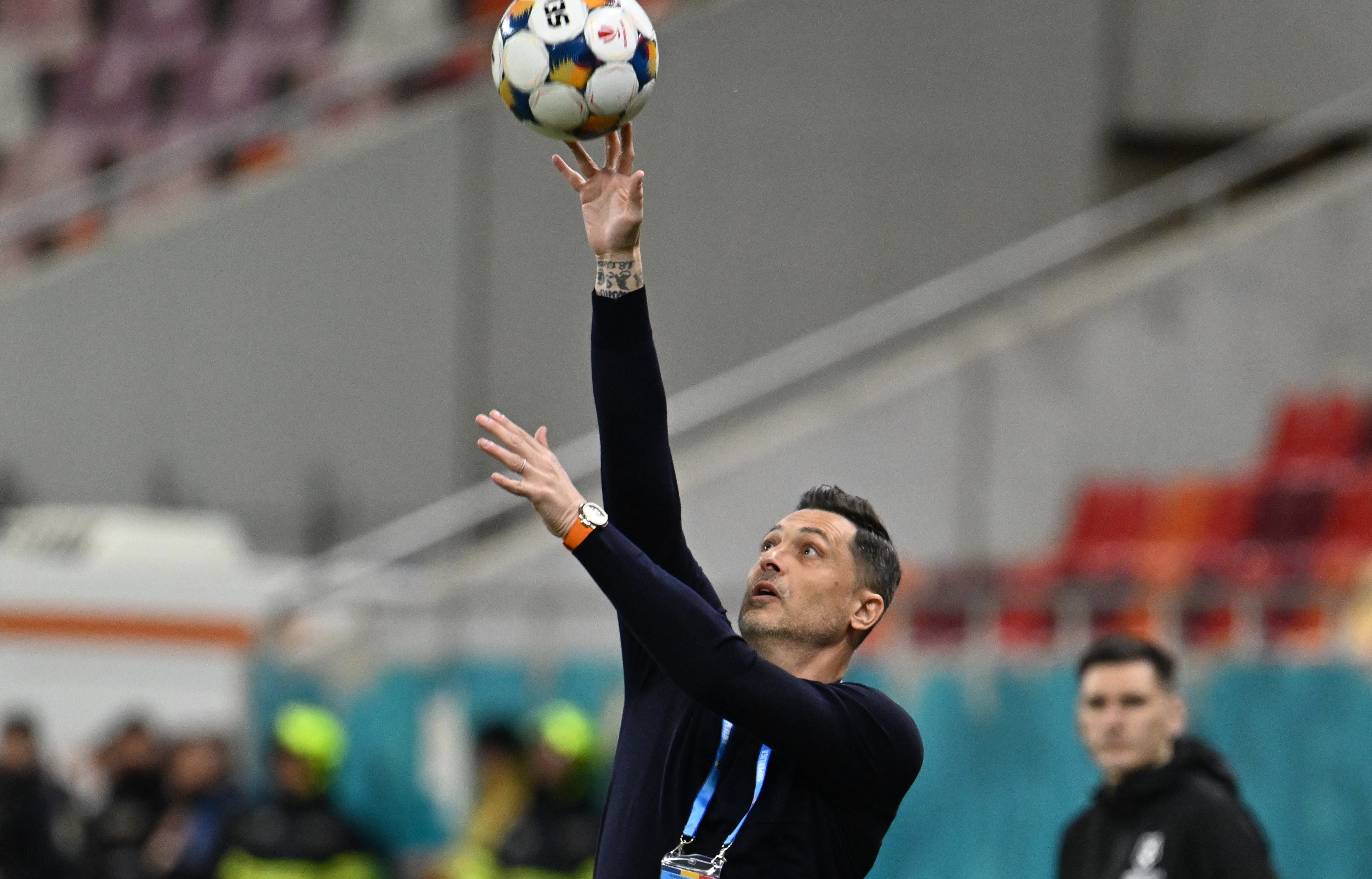 Mirel Rădoi a apărut cu o nouă ”bijuterie” la FCSB - UTA Arad: 100.000 de euro la mâna antrenorului