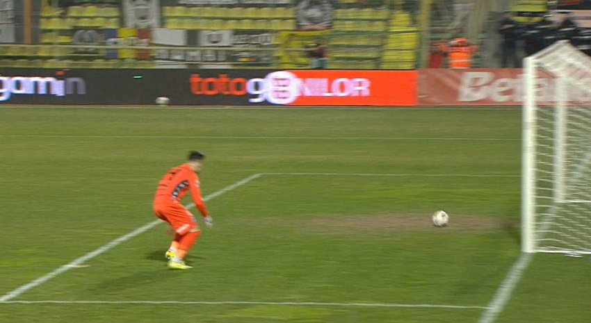 FC Argeș - U Cluj 0-1 | Un AUTOGOL i-a făcut pe ardeleni lideri în SuperLigă