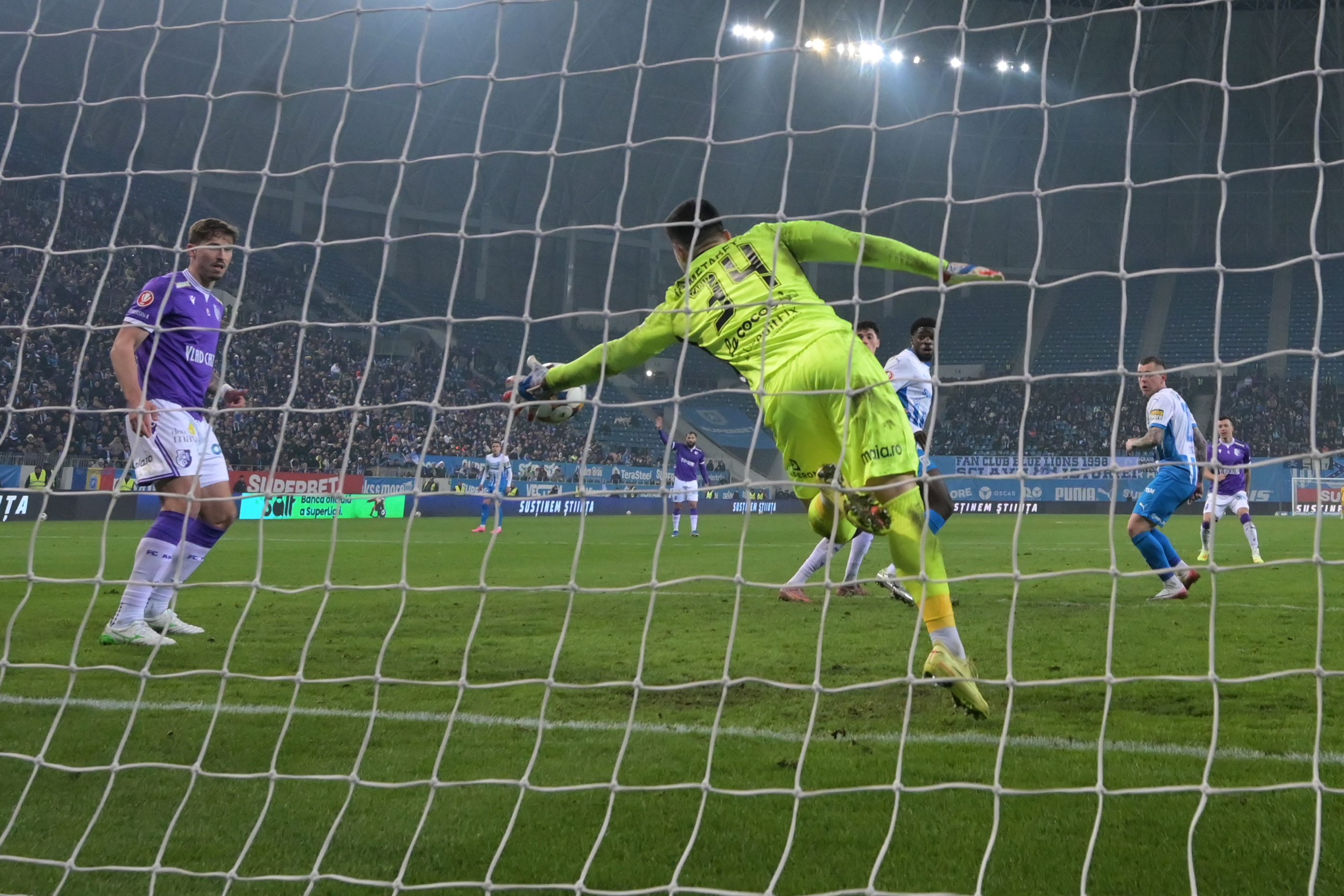 Jackpot! Prima promisă dacă vor realiza marea surpriză în SuperLigă