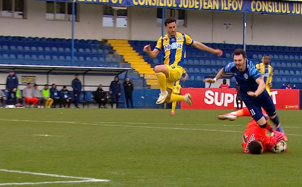 Imagine Stire Metaloglobus - Petrolul 0-0, DGS 1. Papp, schimbat în minutul 39! | 2review.ro