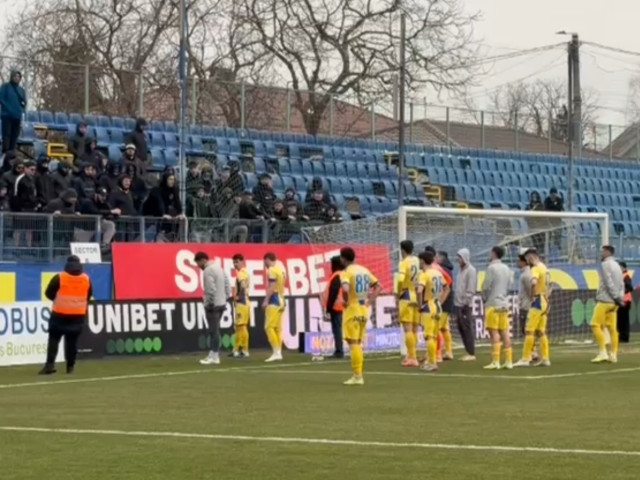 Poza pentru articolul Le-au spus să plece! Fanii Petrolului nu au mai rezistat, după înfrângerea cu Metaloglobus