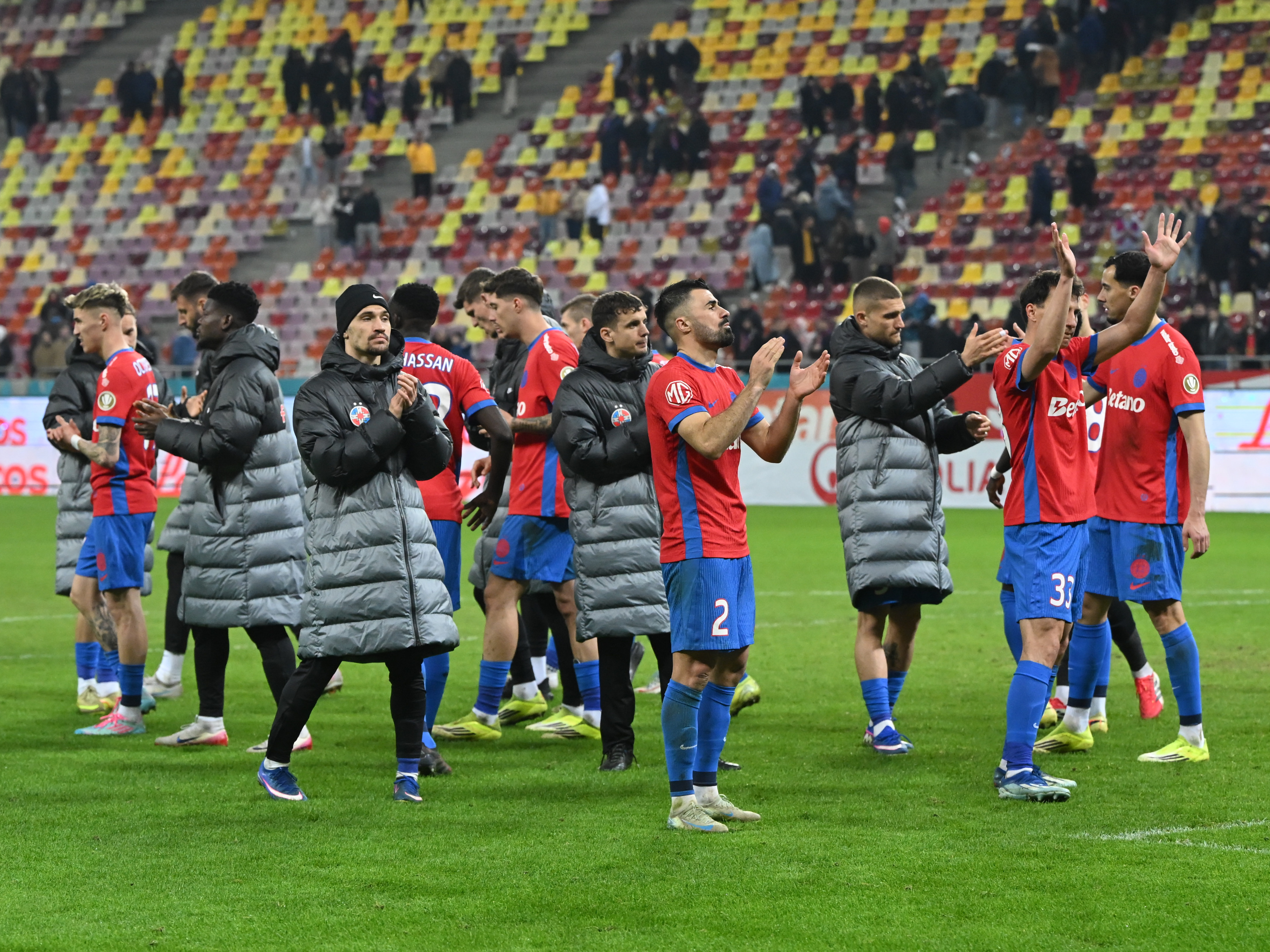 OUT de la FCSB: Nici Mirel Rădoi nu-l folosește și își pregătește bagajele! A costat 200.000 de euro