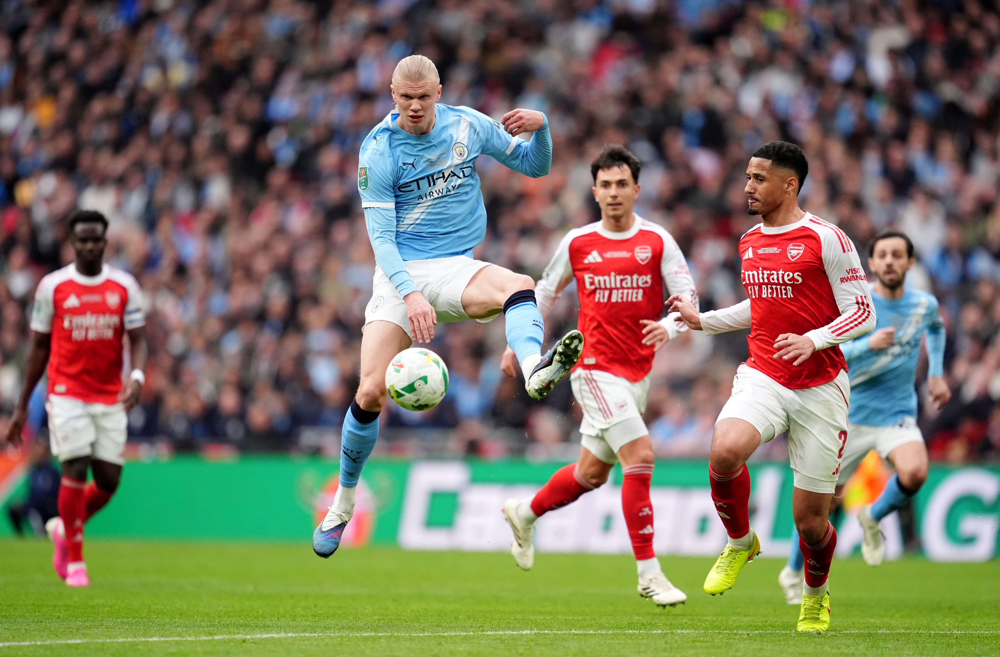 Imagine Stire Arsenal - Manchester City 0-0, ACUM, pe DGS 1, în finala Cupei Ligii Angliei! Ocazii la ambele porți | 2review.ro