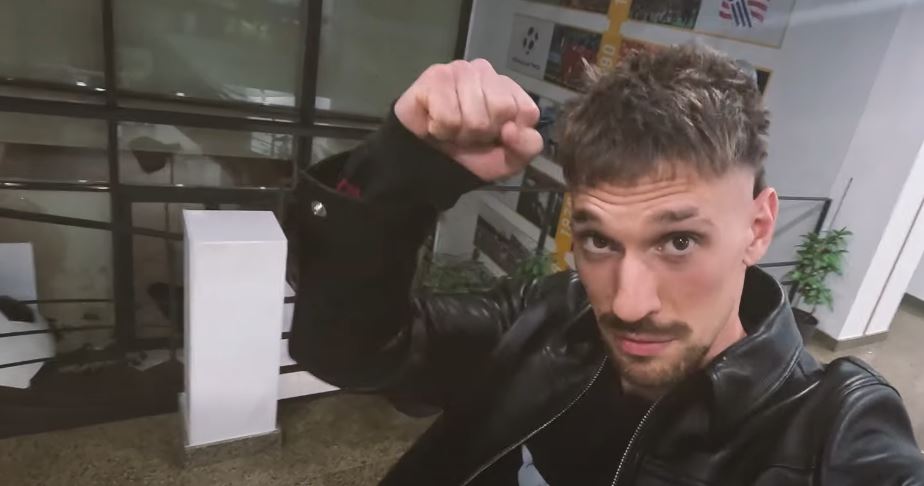 Imagine Stire Mesajul lui Ionuț Radu după ce a ajuns în cantonamentul României. Anunțul FRF | 2review.ro