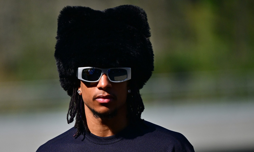 Les joueurs de l'équipe de France de football arrivent au Centre national de football de Clairefontaine-en-Yveline