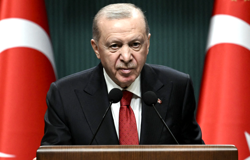 Președintele Turciei a pus mâna pe telefon și i-a luat la rând pe toți, după meciul cu România